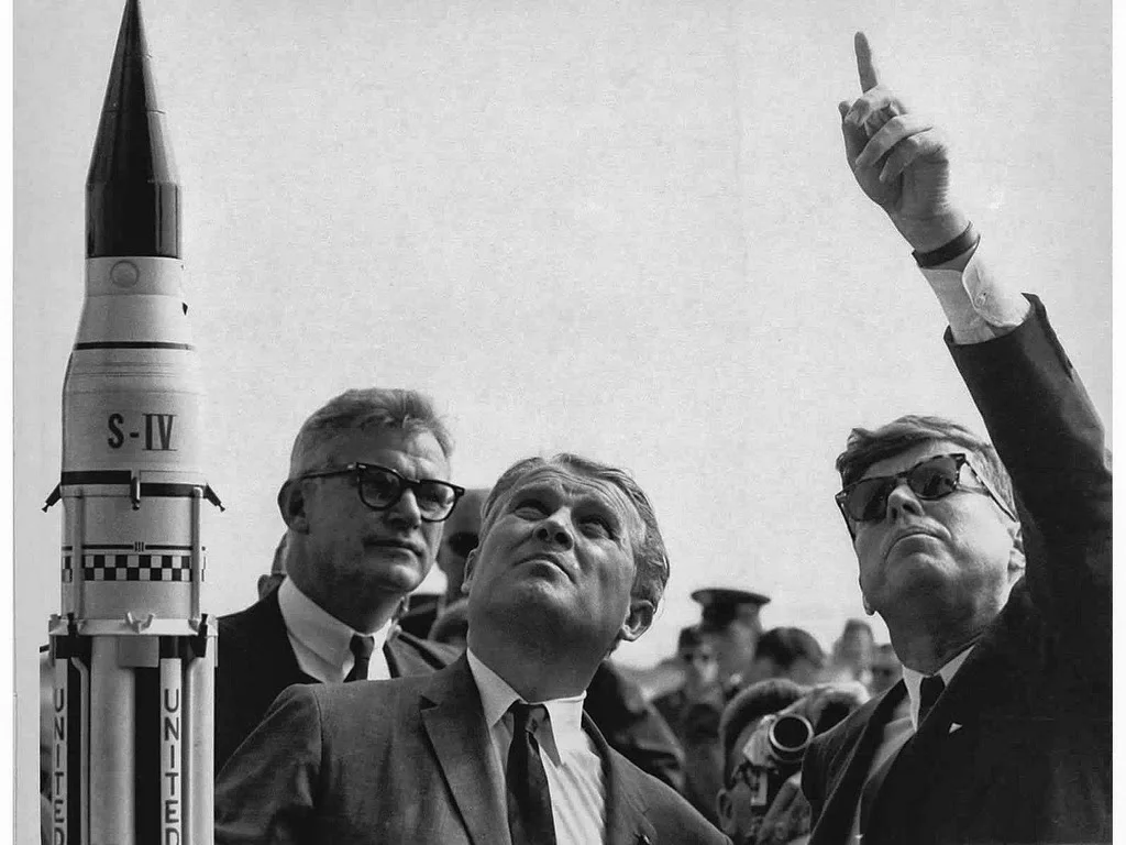 VonBraun_Kennedy.jpg