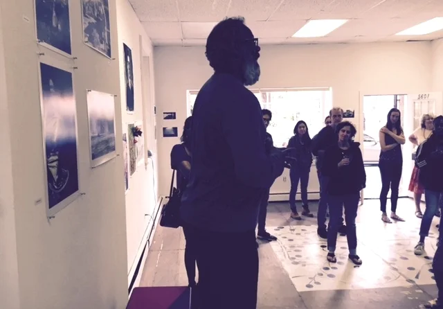 Renny Molenaar&nbsp;welcomes&nbsp;the artists and guests.