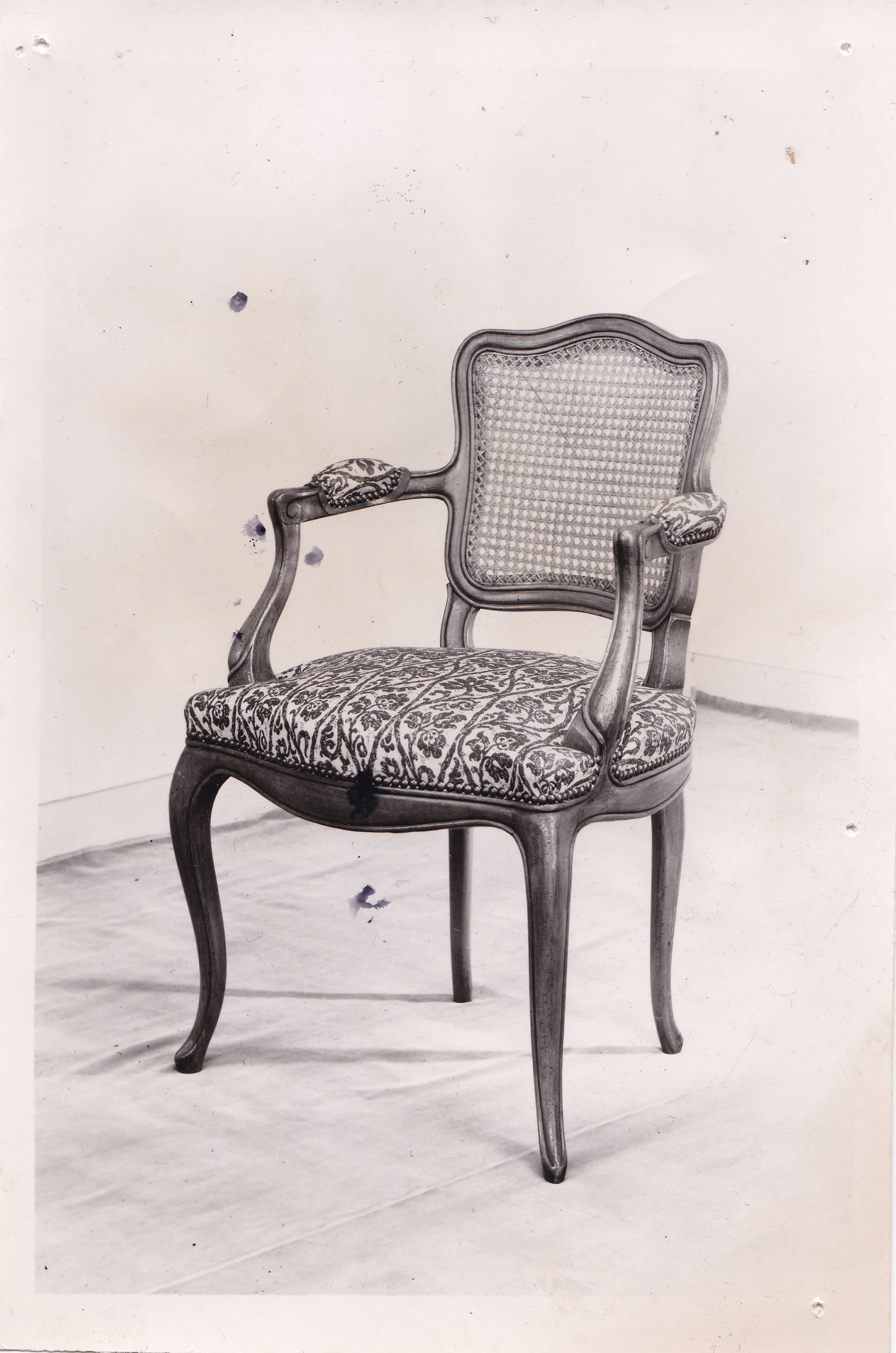 Chair found in one of Roderich´s last hideouts. It is believed to be his favorite working chair, where he signed the order for the mass killings. RTF/Archive