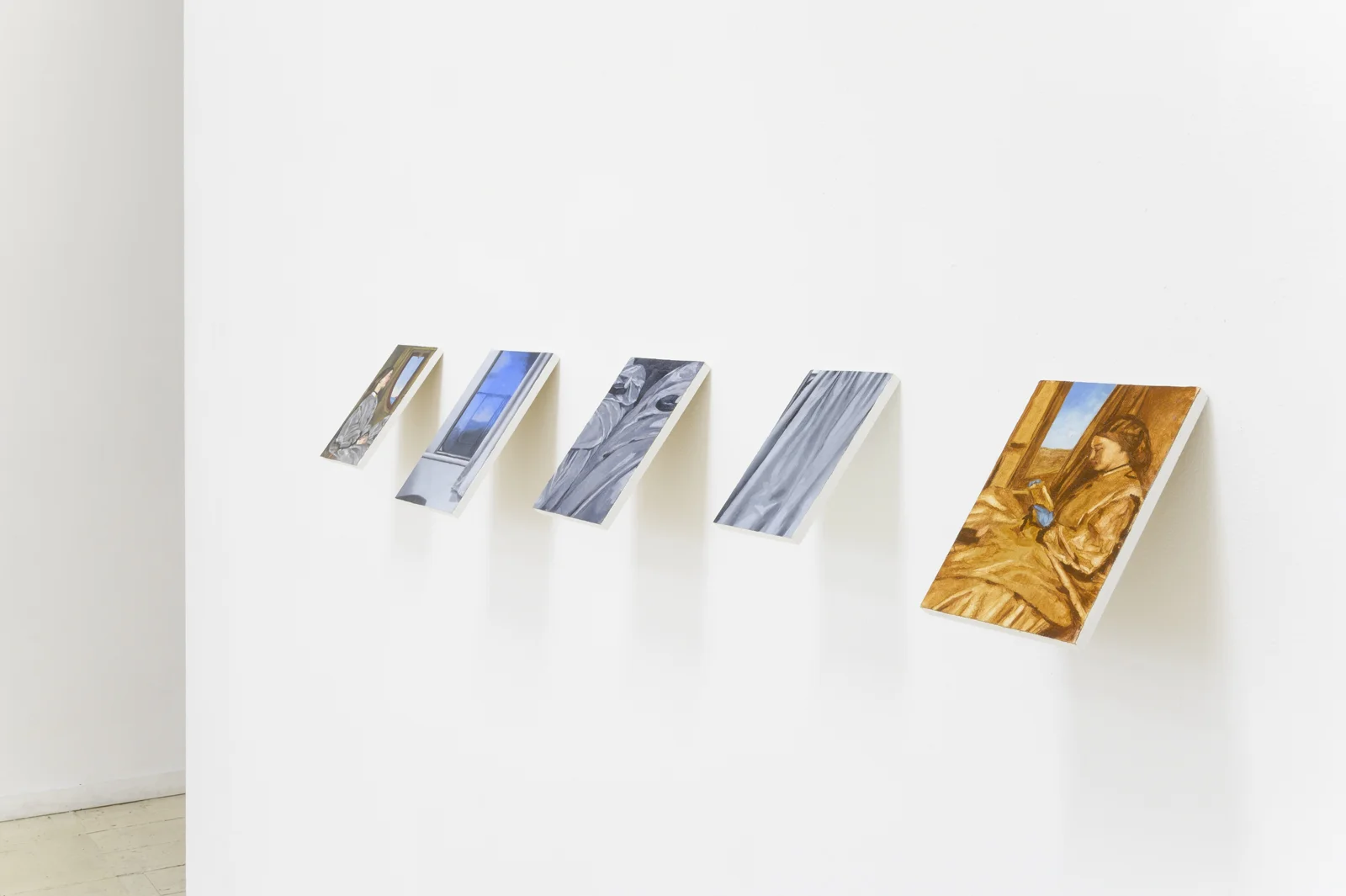 Madeleine Peters. Left to Right: Travelling Companion . Oil on canvas panel. 18x12cm. 2019. Travelling Companion II . Oil on canvas panel.15x10cm. 2019. Travelling Companion III .Oil on canvas panel. 20x15cm. 2019. Travelling Companion IV . Oil on canvas panel.18x12cm. 2019. Travelling Companion V . Oil on canvas panel.18x12cm. 2019.