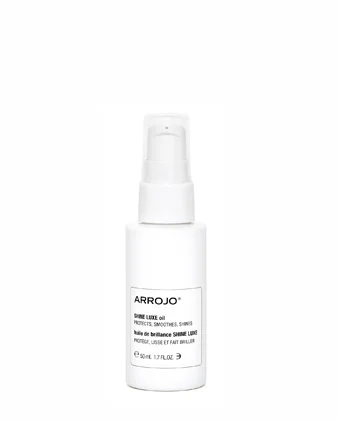 SHINE LUXE oilDeluxe styler made with opulent oils that fight frizz, add control and luster. Protects from heat -styling. Works with all hair textures. Gives striking smoothness, dramatic shine. Makes hair sparkle.Directions: Work oil from mid-lengt…