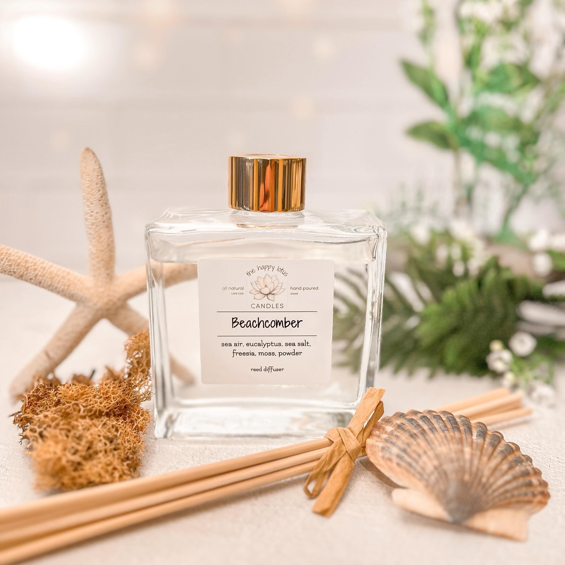 🤩𝗙𝗿𝗶𝗱𝗮𝘆 𝗙𝘂𝗻 𝗙𝗮𝗰𝘁𝘀 𝗼𝗻 𝗥𝗲𝗲𝗱 𝗗𝗶𝗳𝗳𝘂𝘀𝗲𝗿𝘀:🤩⁣
⁣
🏡 Reed diffusers release scent into the air 24/7 so you know your home will also smell fantastic 24/7.⁣
⁣
🔄 The only maintenance required is flipping the reeds when you want a 