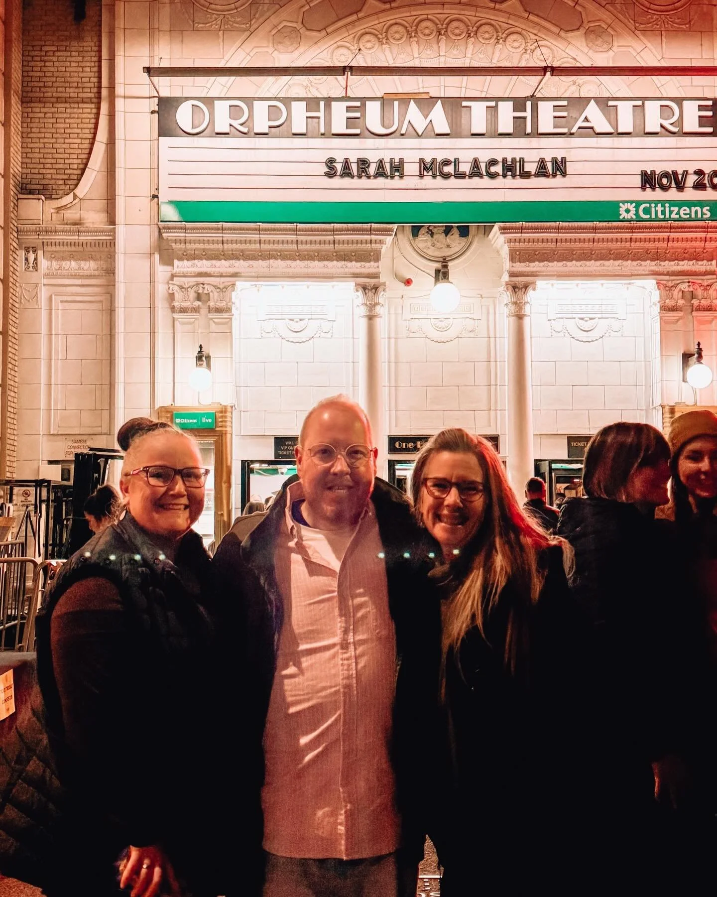 🪣 Bucket List: See @officialsarahmclachlan - a woman whose music defined my late teens/early twenties (and let&rsquo;s face it, still does)- with the two peeps that were right there with me living it. ⁣
⁣
❤️ I&rsquo;ll remember this night guys. 😉 ⁣