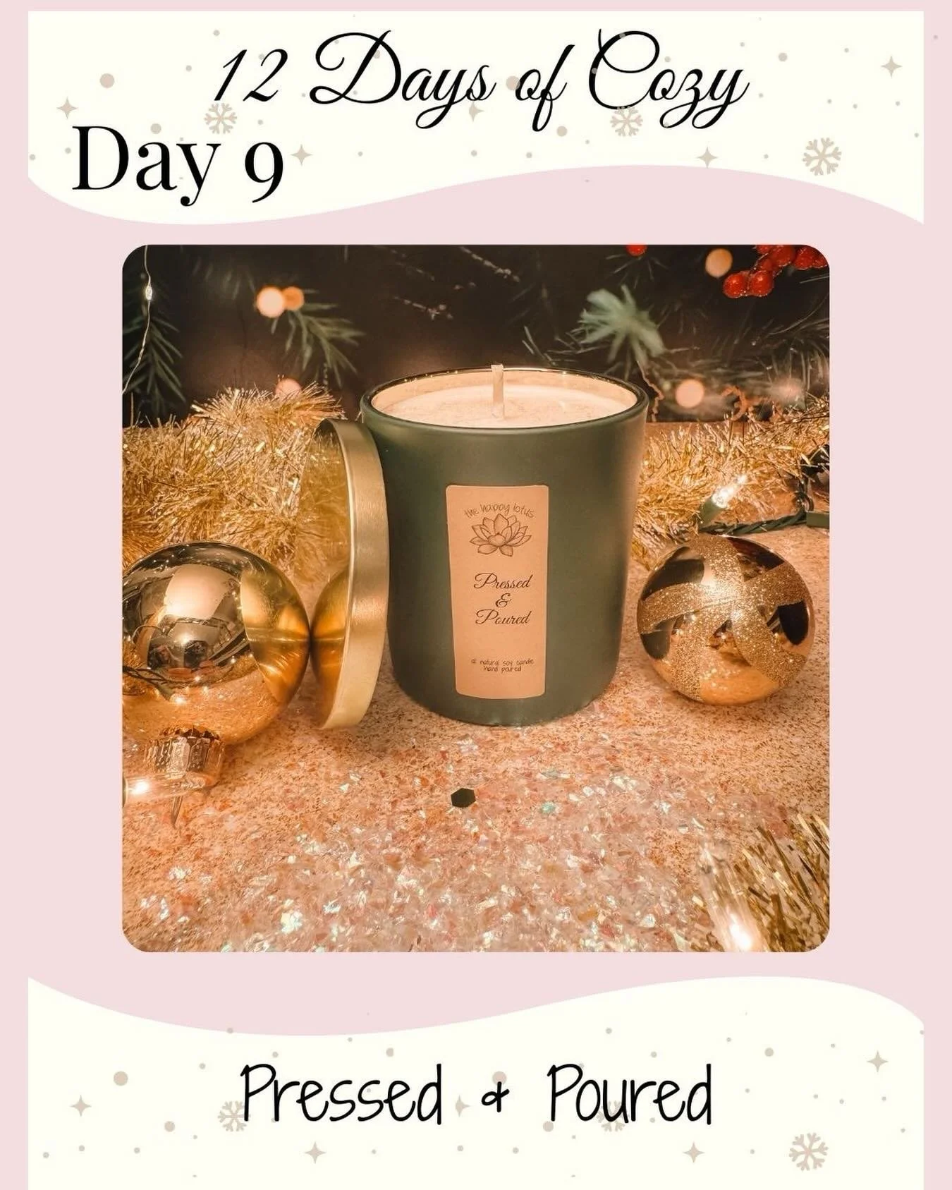 ✨ Day 9 of the 𝟭𝟮 𝗗𝗮𝘆𝘀 𝗼𝗳 𝗖𝗼𝘇𝘆 is 𝘗𝘳𝘦𝘴𝘴𝘦𝘥 &amp; 𝘗𝘰𝘶𝘳𝘦𝘥 ✨⁣
⁣
🕯️ Not just a candle, but an 𝘦𝘹𝘱𝘦𝘳𝘪𝘦𝘯𝘤𝘦. Matte green vessel, golden glow inside, eco-friendly luxe packaging.⁣
⁣
🍎 The scent? 𝘈𝘱𝘱𝘭𝘦, 𝘤𝘢𝘳𝘢𝘮𝘦𝘭,