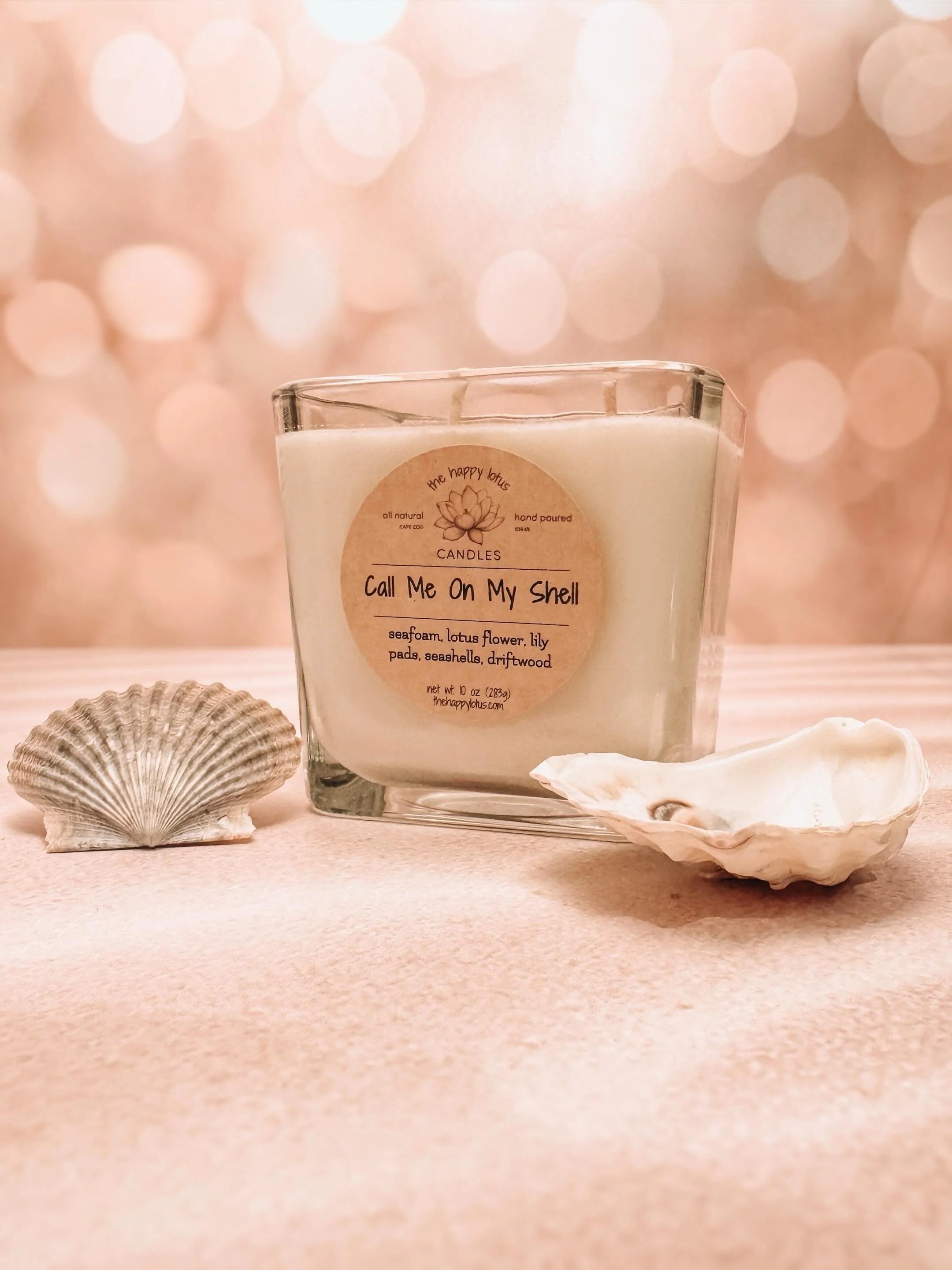 🐚 𝘝𝘪𝘣𝘦: Breezy shorelines, tide pools and sun-warmed seashells.⁣
⁣
🐚 𝗖𝗮𝗹𝗹 𝗠𝗲 𝗢𝗻 𝗠𝘆 𝗦𝗵𝗲𝗹𝗹 🐚 is a little beach day magic, bottled up. It&rsquo;s all about barefoot walks, gentle waves and stretches of sandy shores.⁣
⁣
🩵 I&rsquo;l
