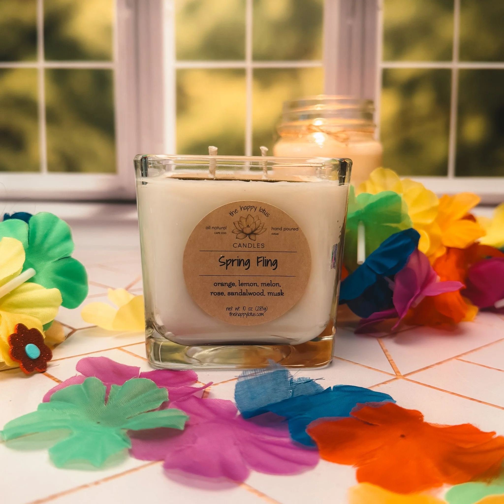 The_Happy_Lotus_Candles_Spring_Fling_Scent_3.jpg.jpg