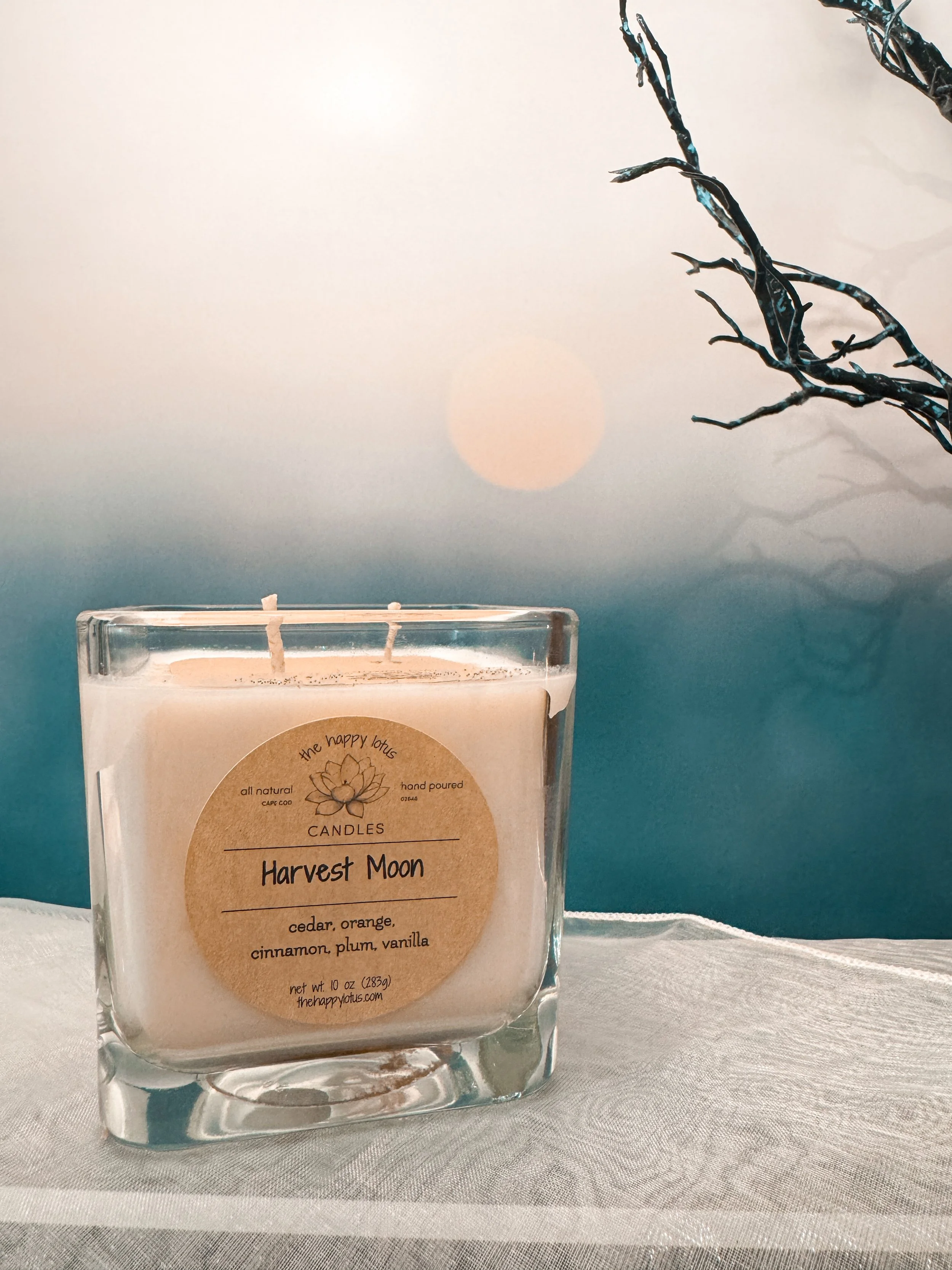 The_Happy_Lotus_Candles_Harvest_Moon_Scent_8.jpg.JPG