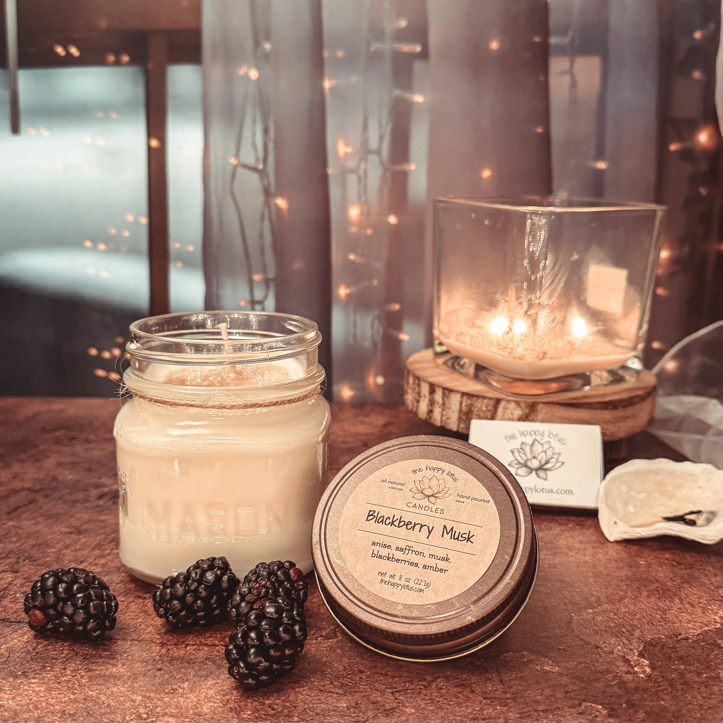 The_Happy_Lotus_Candles_Blackberry_Musk_Scent_4.jpg.jpg
