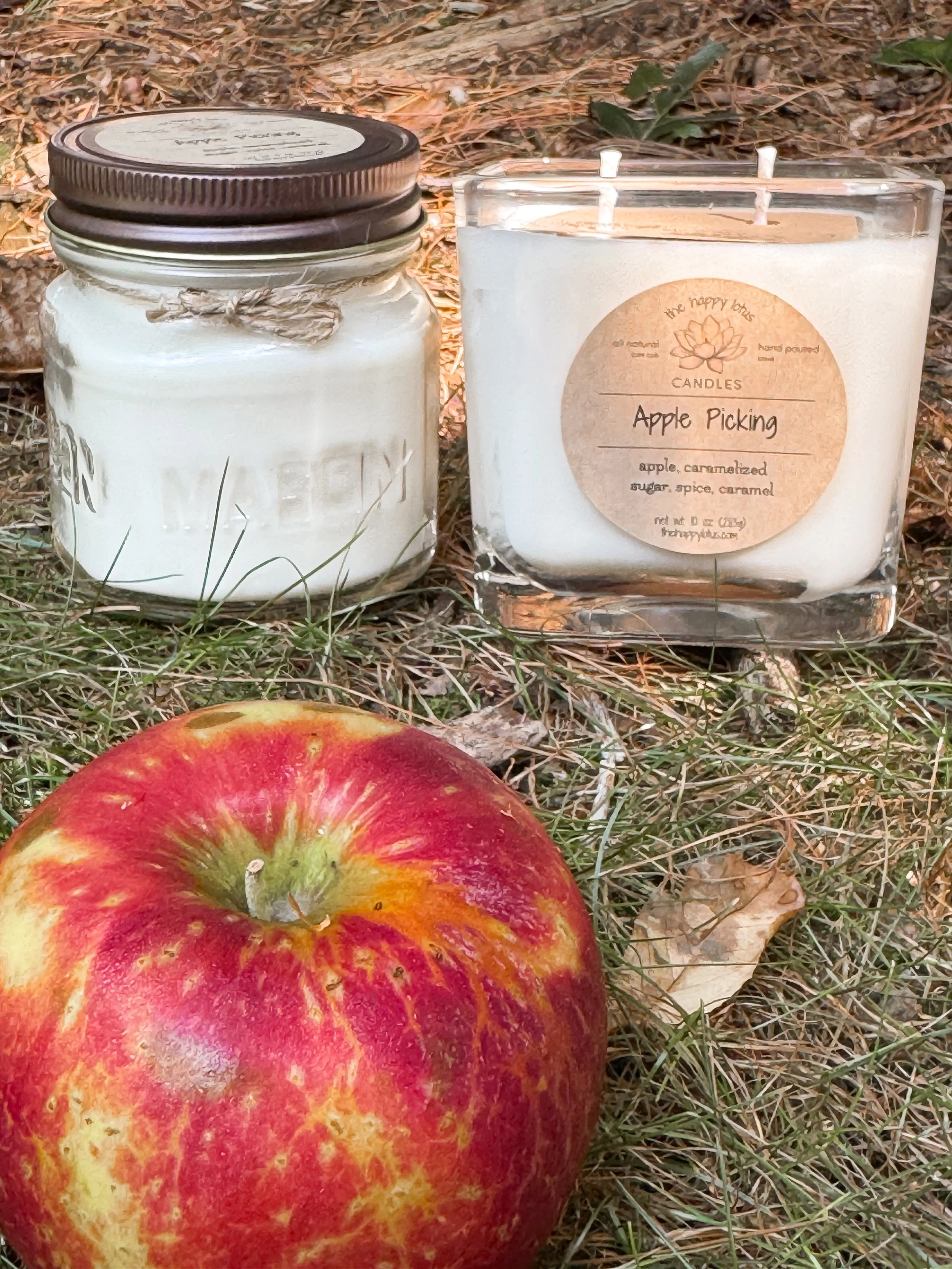 The_Happy_Lotus_Candles_Apple_Picking_Scent_1.jpg.JPEG