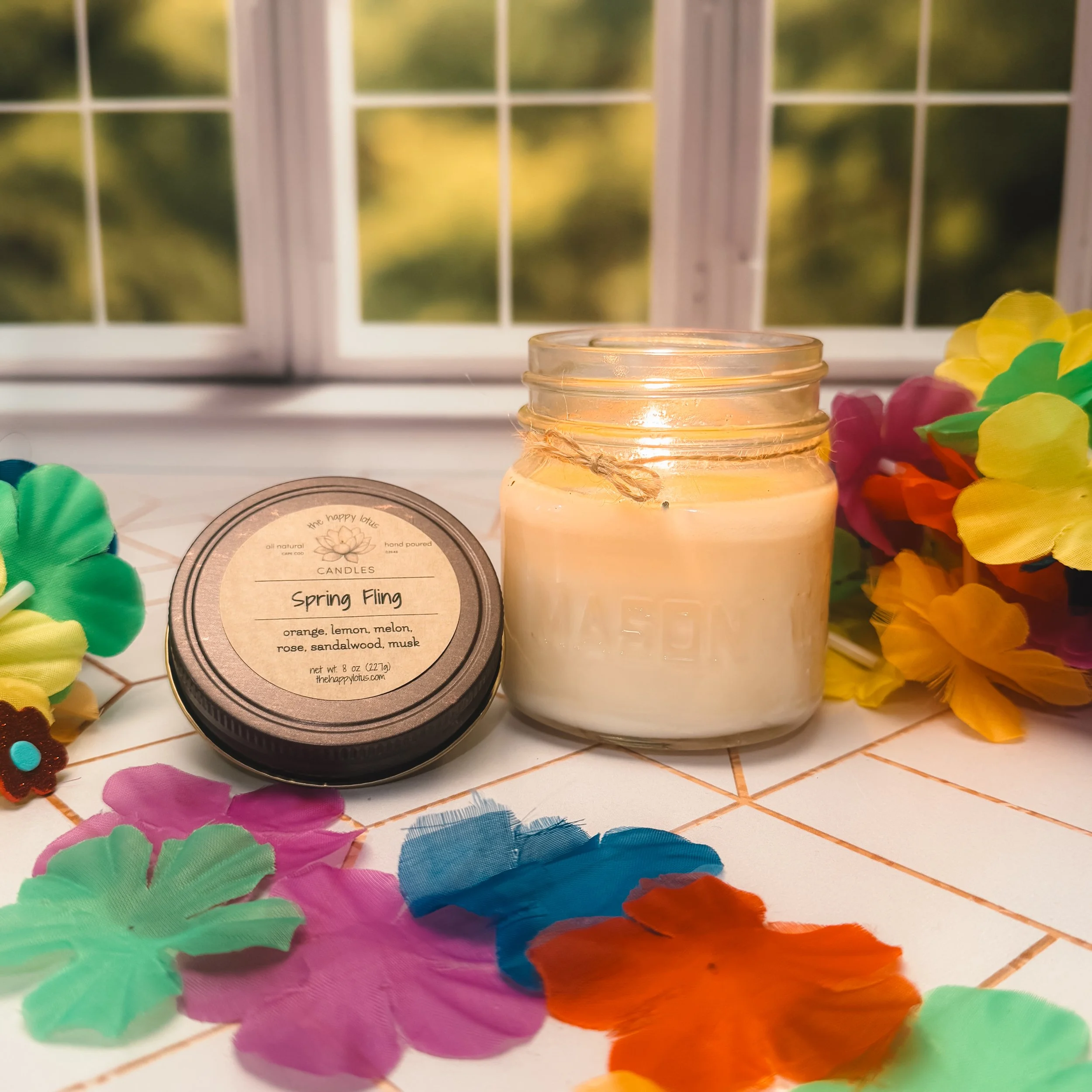 The_Happy_Lotus_Candles_Spring_Fling_Scent_2.jpg.JPG