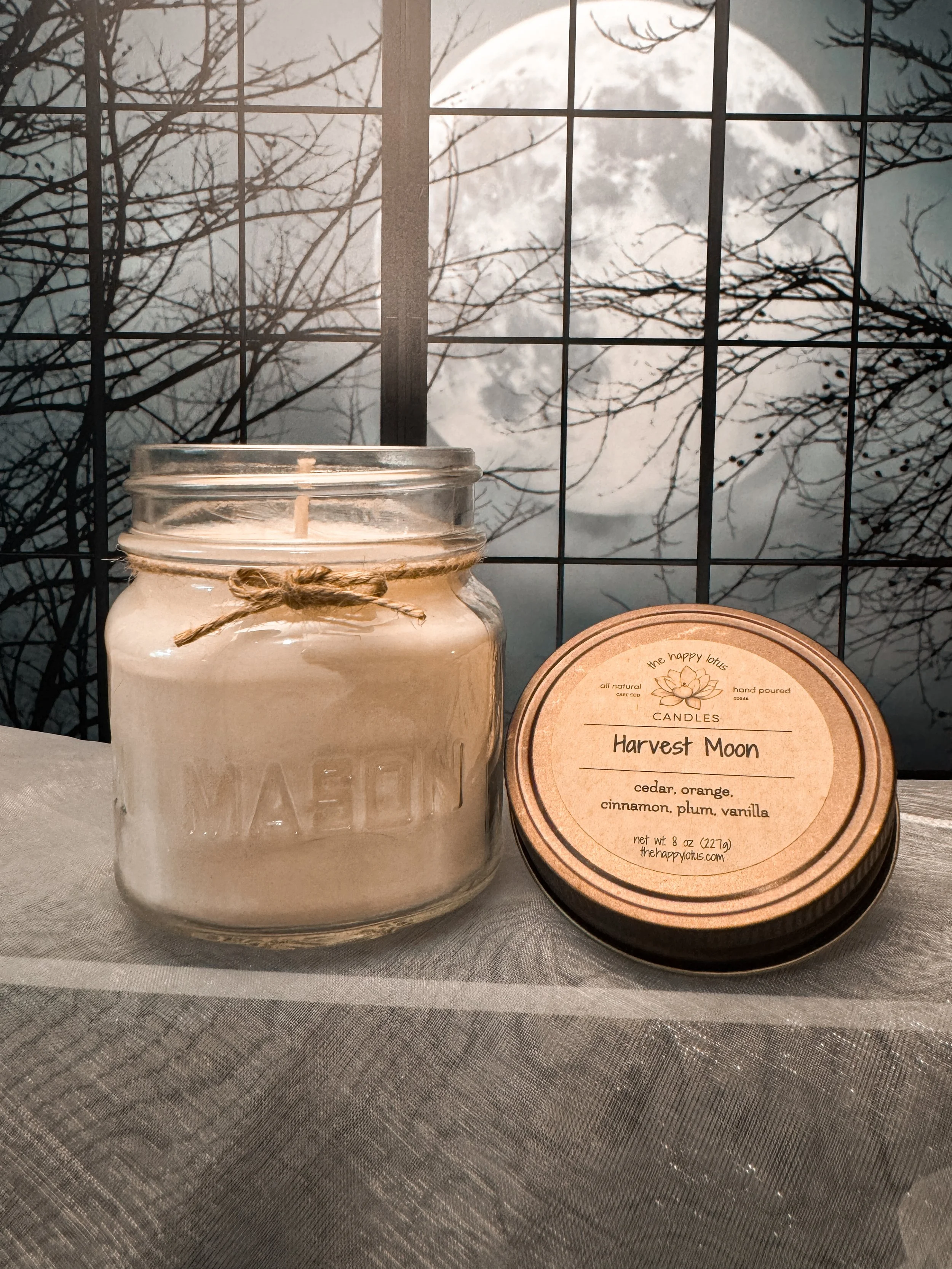 The_Happy_Lotus_Candles_Harvest_Moon_Scent_5.jpg.JPG