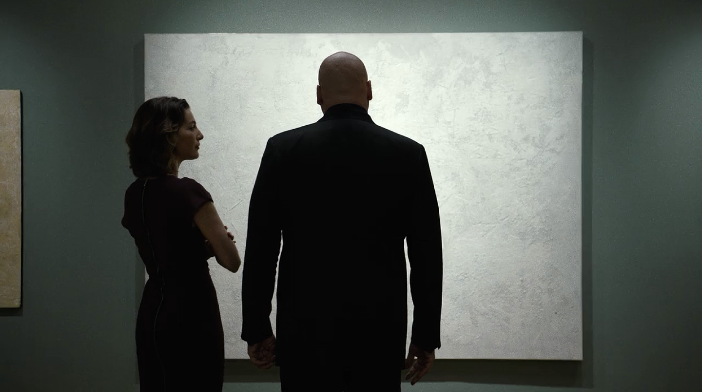 Wilson Fisk ("The Kingpin") buying some art in the new Daredevil (Netflix).