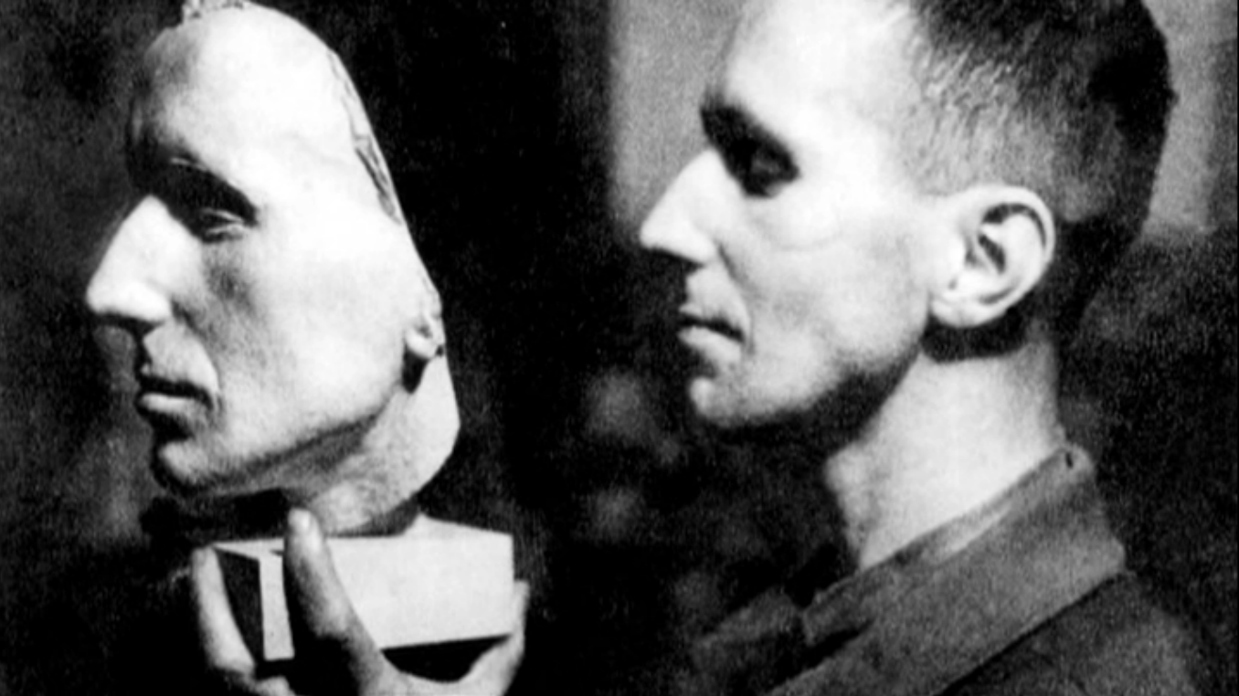 Brecht with mask