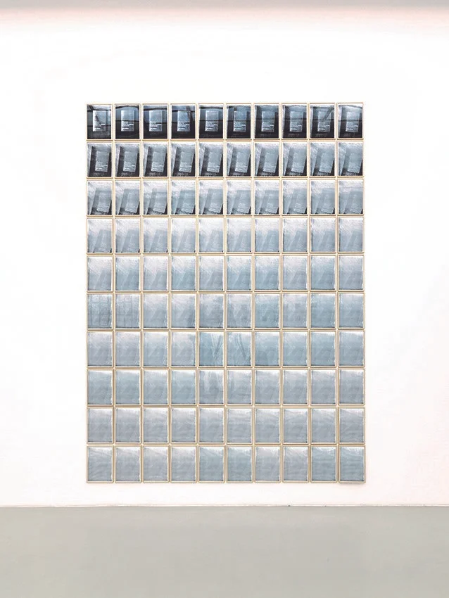 Timm Ulrichs, Walter Benjamin: “Das Kunstwerk im Zeitalter seiner technischen Reproduzierbarkeit” – Interpretation: Timm Ulrichs. Die Photokopie der Photokopie der Photokopie der Photokopie (1967)