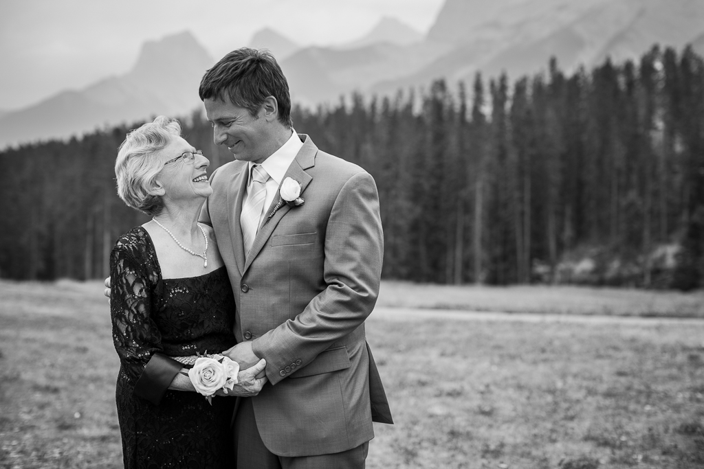 CanmoreWeddingPhotography-45.jpg