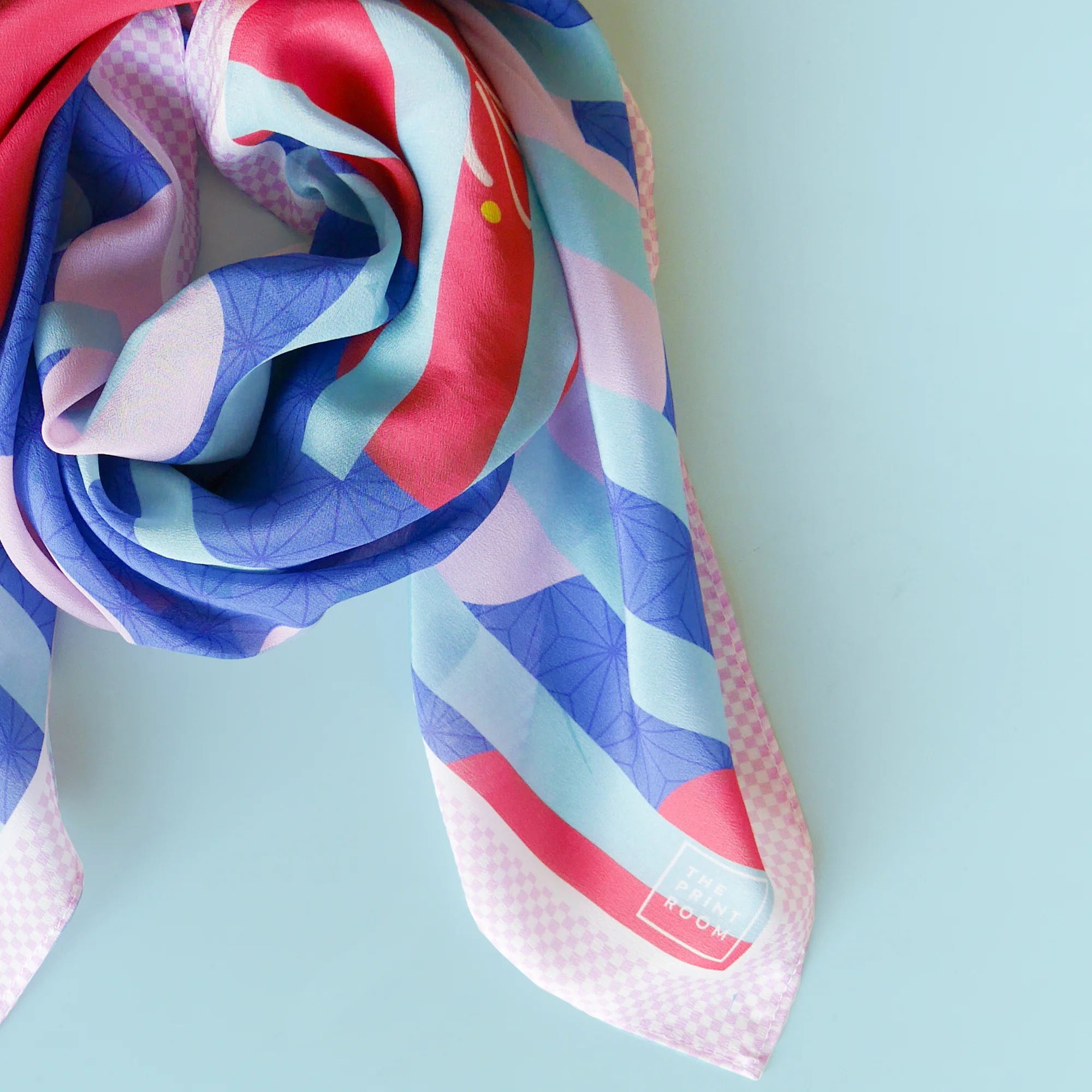 Blossom_4_Scarf_Roll_1.jpg
