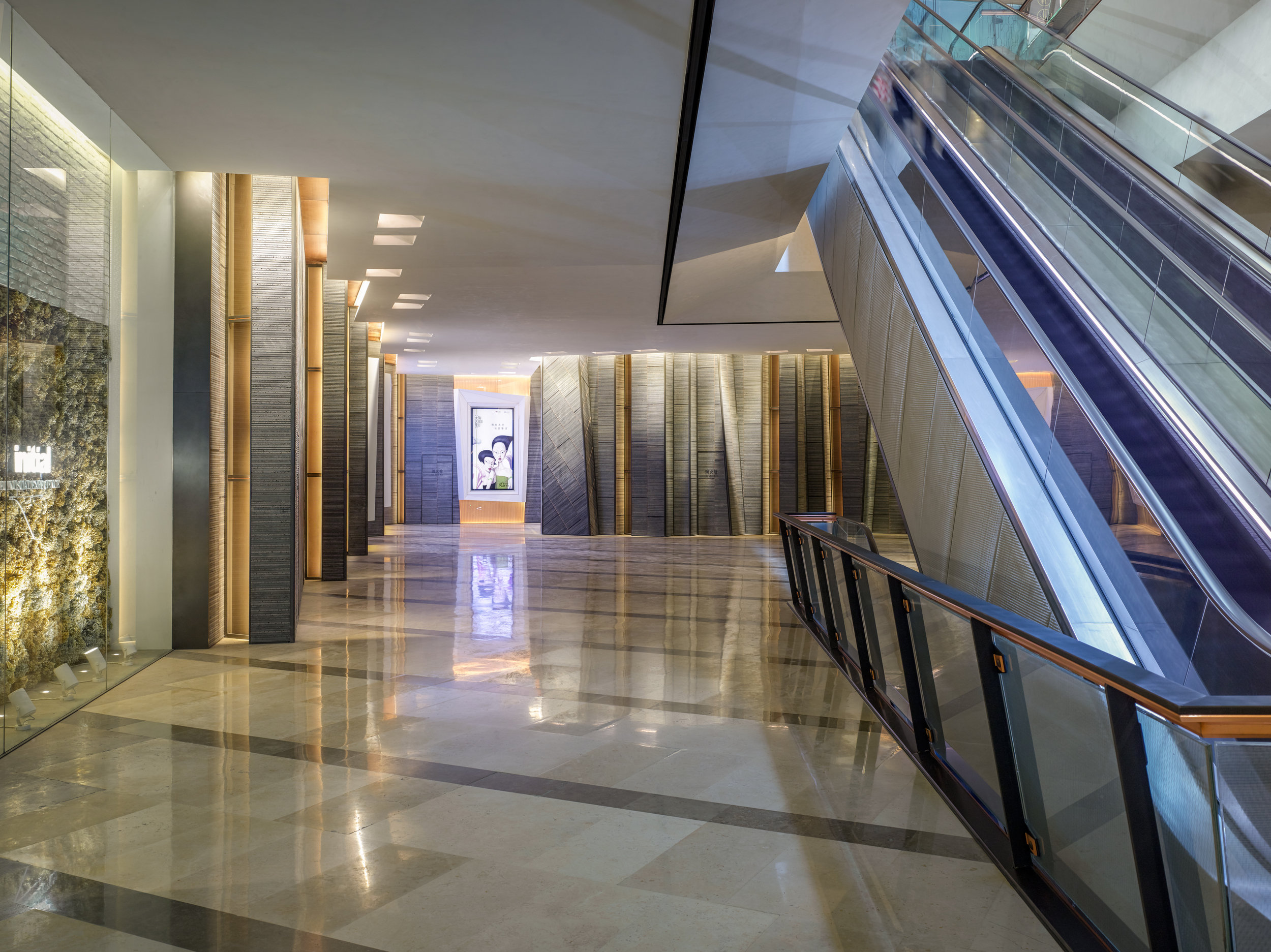 Taikoo Li Chengdu Retail Arcade - Spawton Architecture