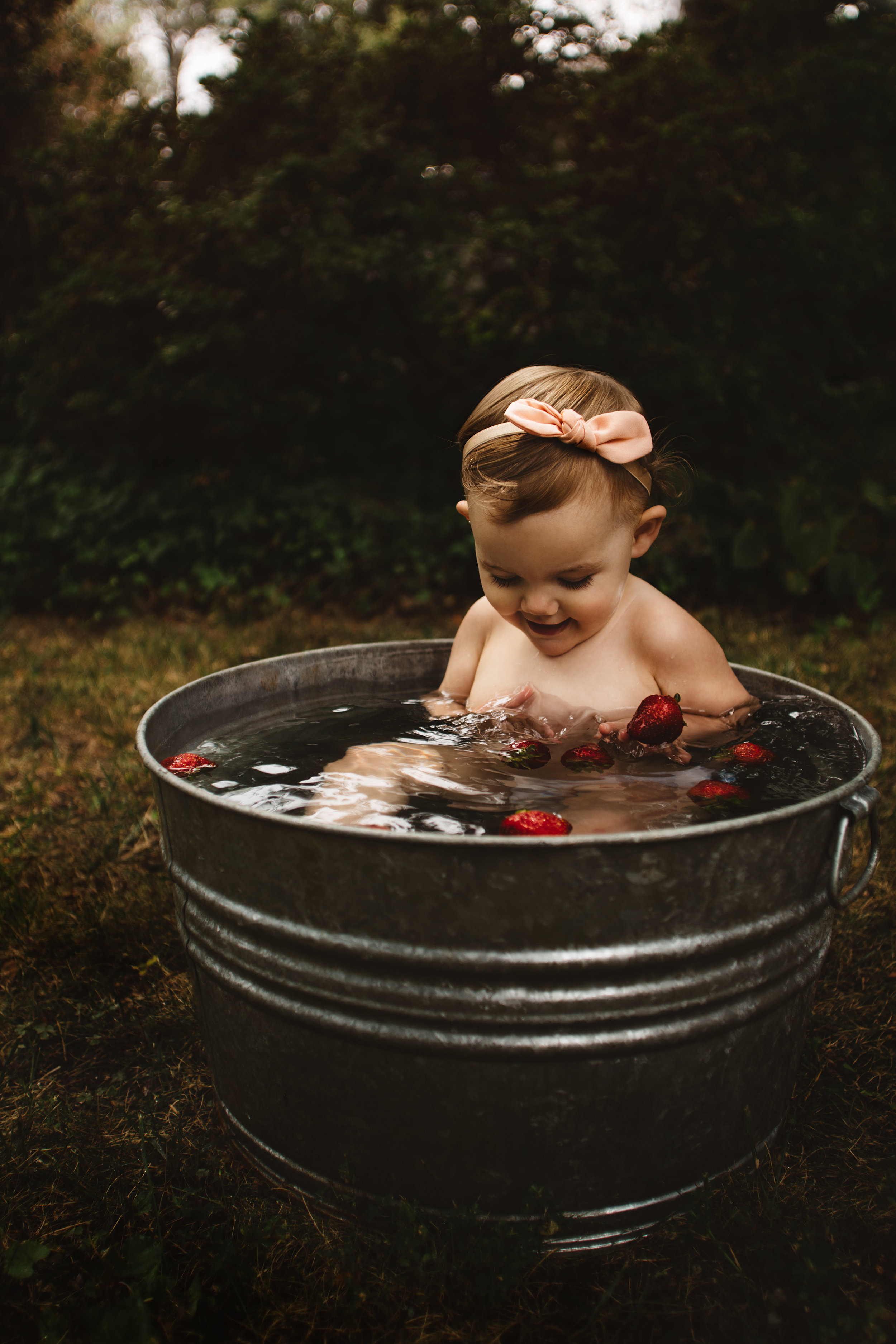 2018_0722_amelia_strawberry-22f.jpg