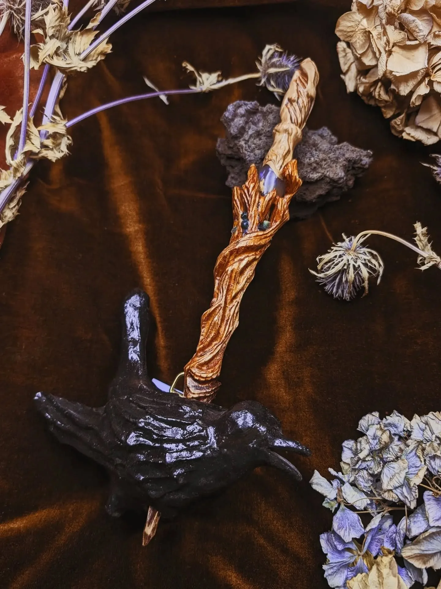 My little boutique is now filled with all my creations and treasures. 

From magic wands to sculptures, amulets to earrings, necklaces to linocut prints, and embossed metal pieces, every item has been made by hand with love, patience, and a little bi