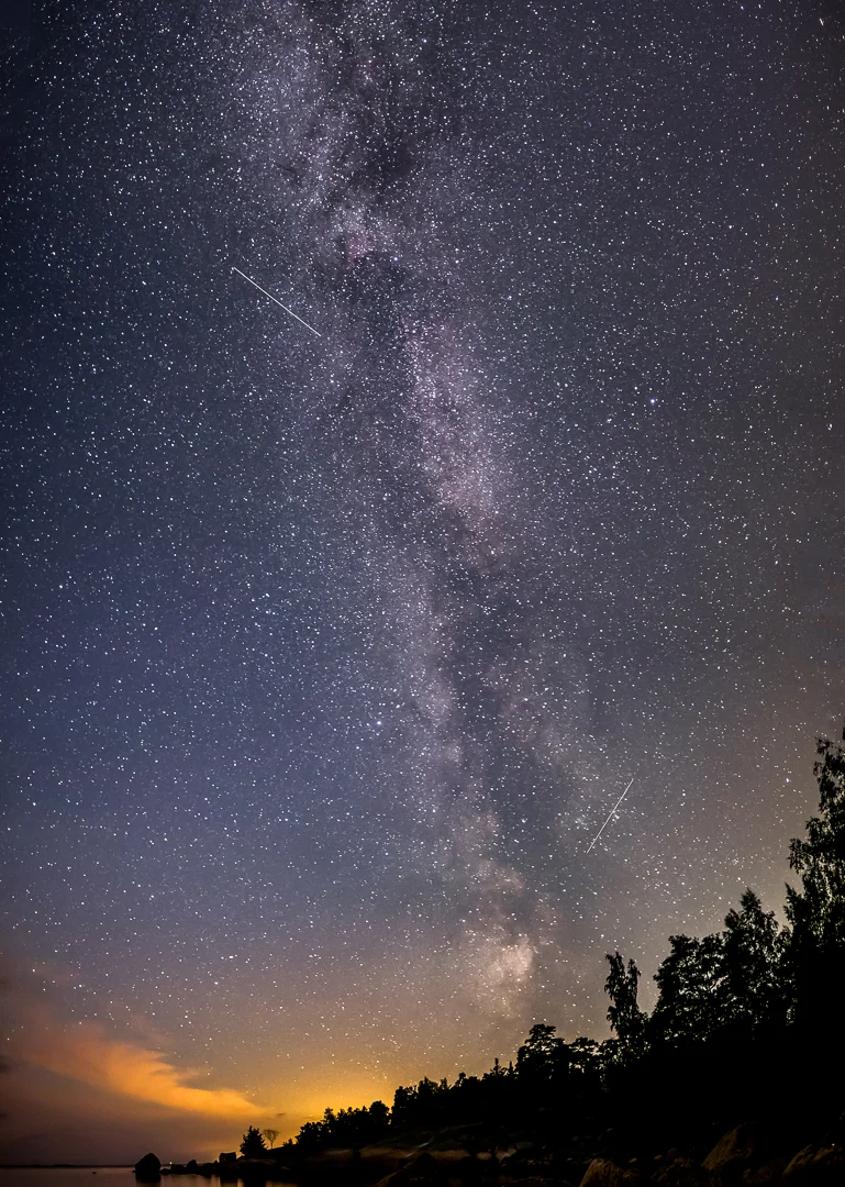 Emäsalossa 2015. Fuji X-T1+Fujinon 16mm f1.4 @ 25sec, f1.4, ISO 3200.