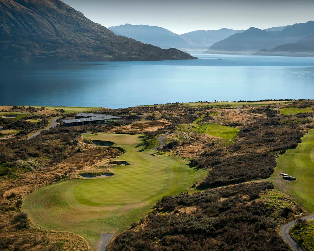 golf at jacks point