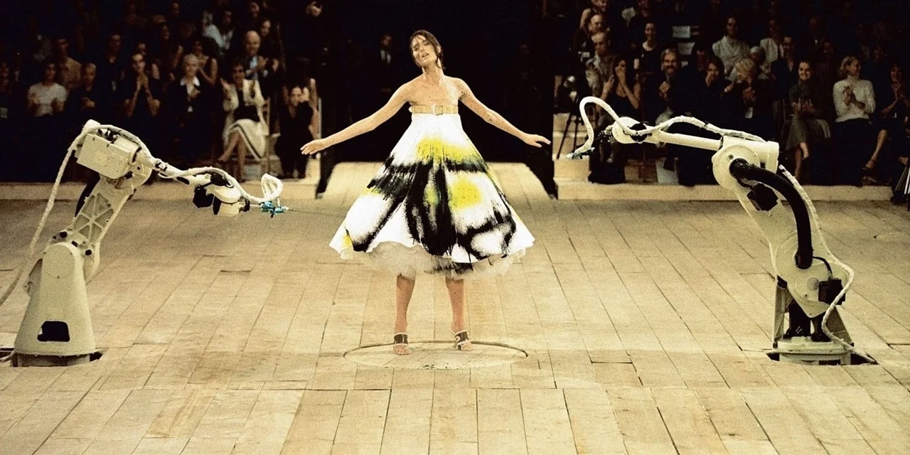ALEXANDER MCQUEEN, SPRING 1999 Ready-to-Wear with SHALOM HARLOW