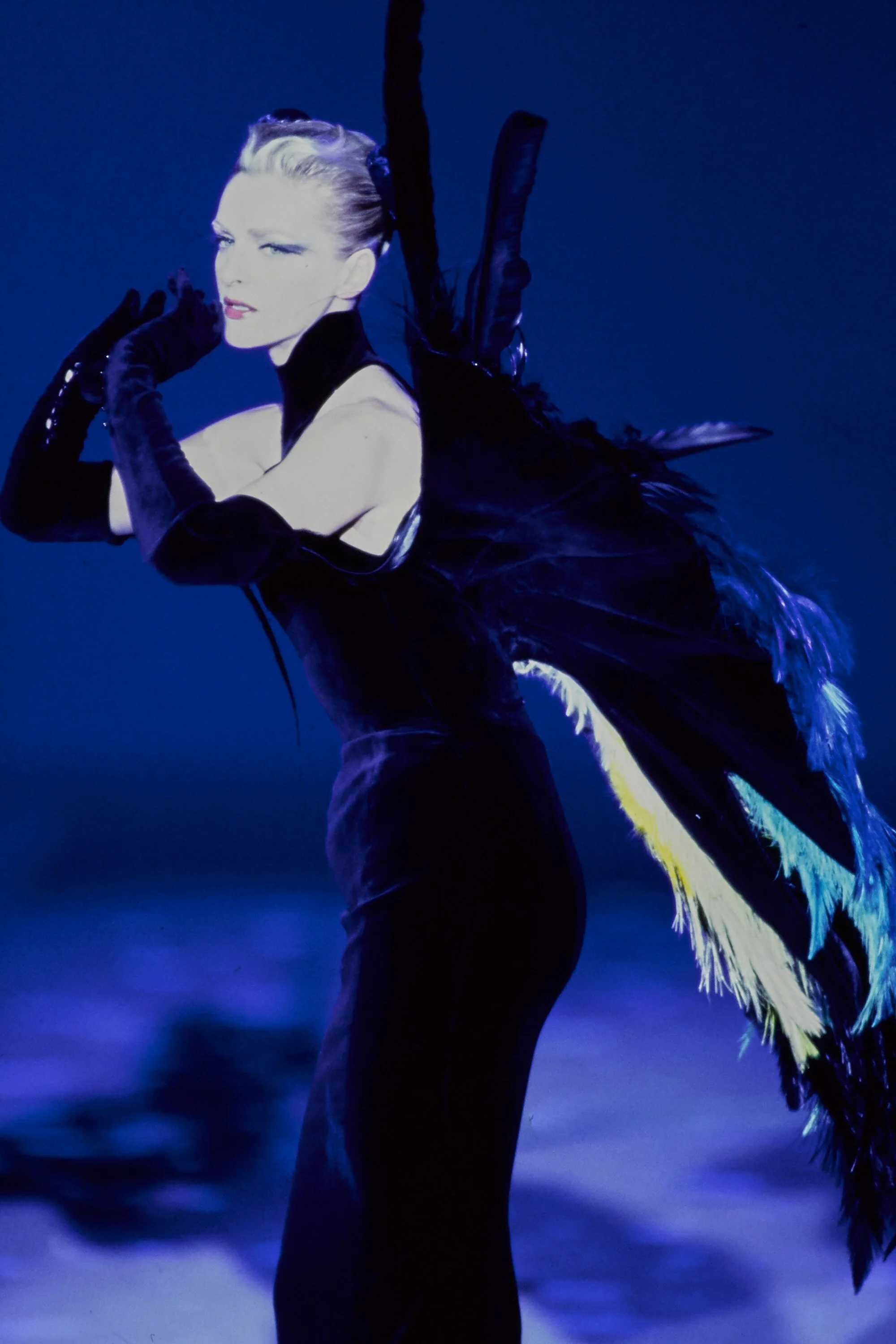 THIERRY MUGLER, SPRING 1997 COUTURE with SIMONETTA GIANFELICI ©Condé Nast Archive