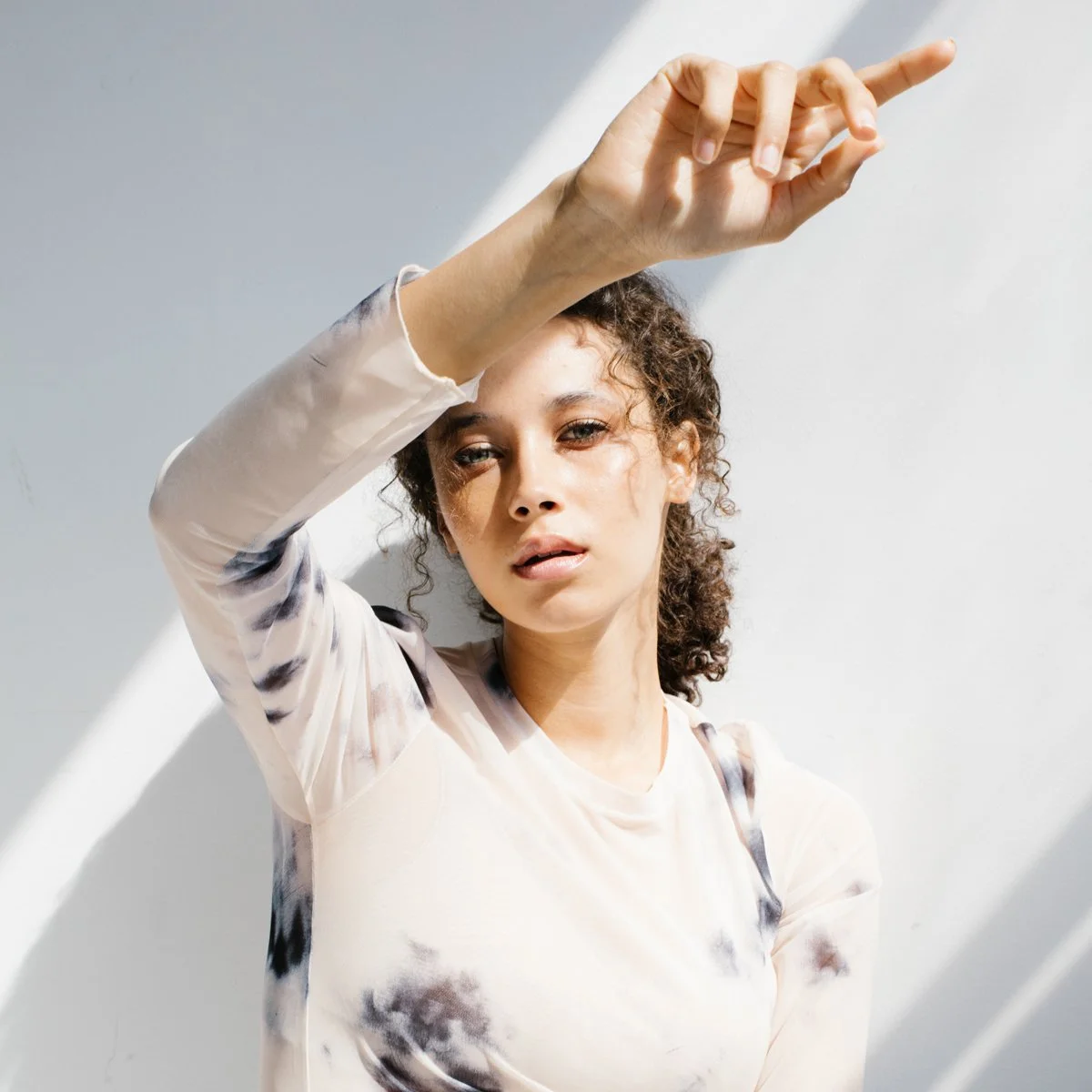 studio_portrait_brooklyn_woman_0H5A1239.jpg