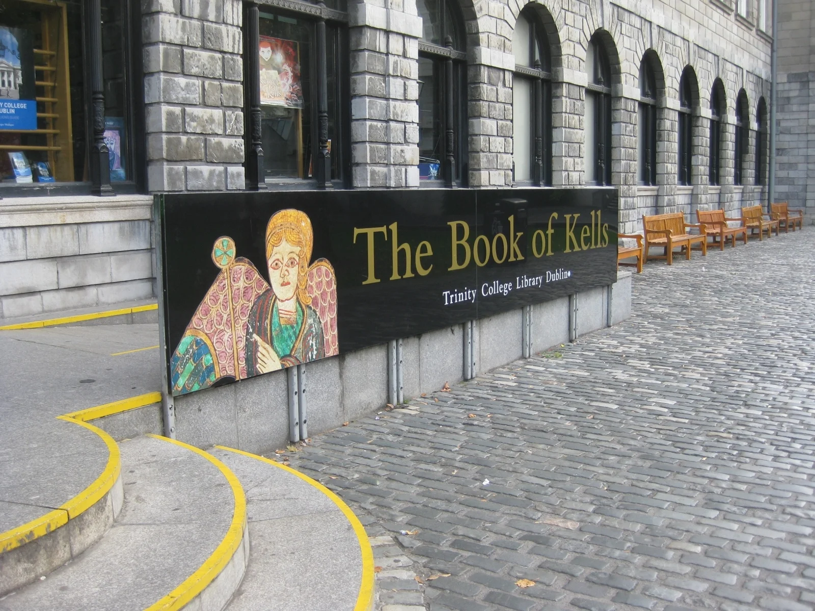 Trinity College: Book of Kells