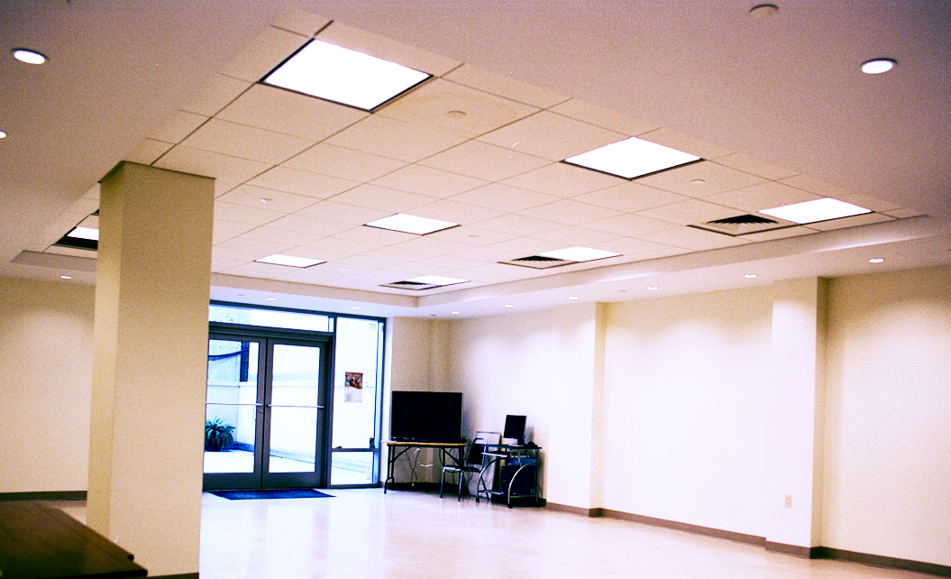 MEETING ROOMS