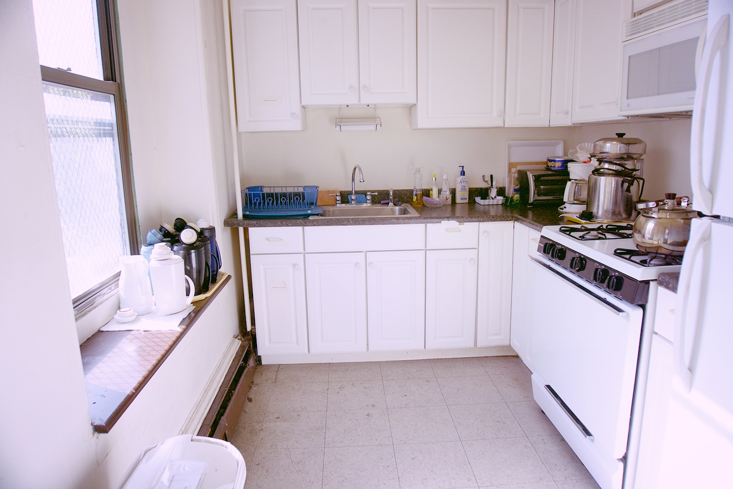 KITCHENETTE