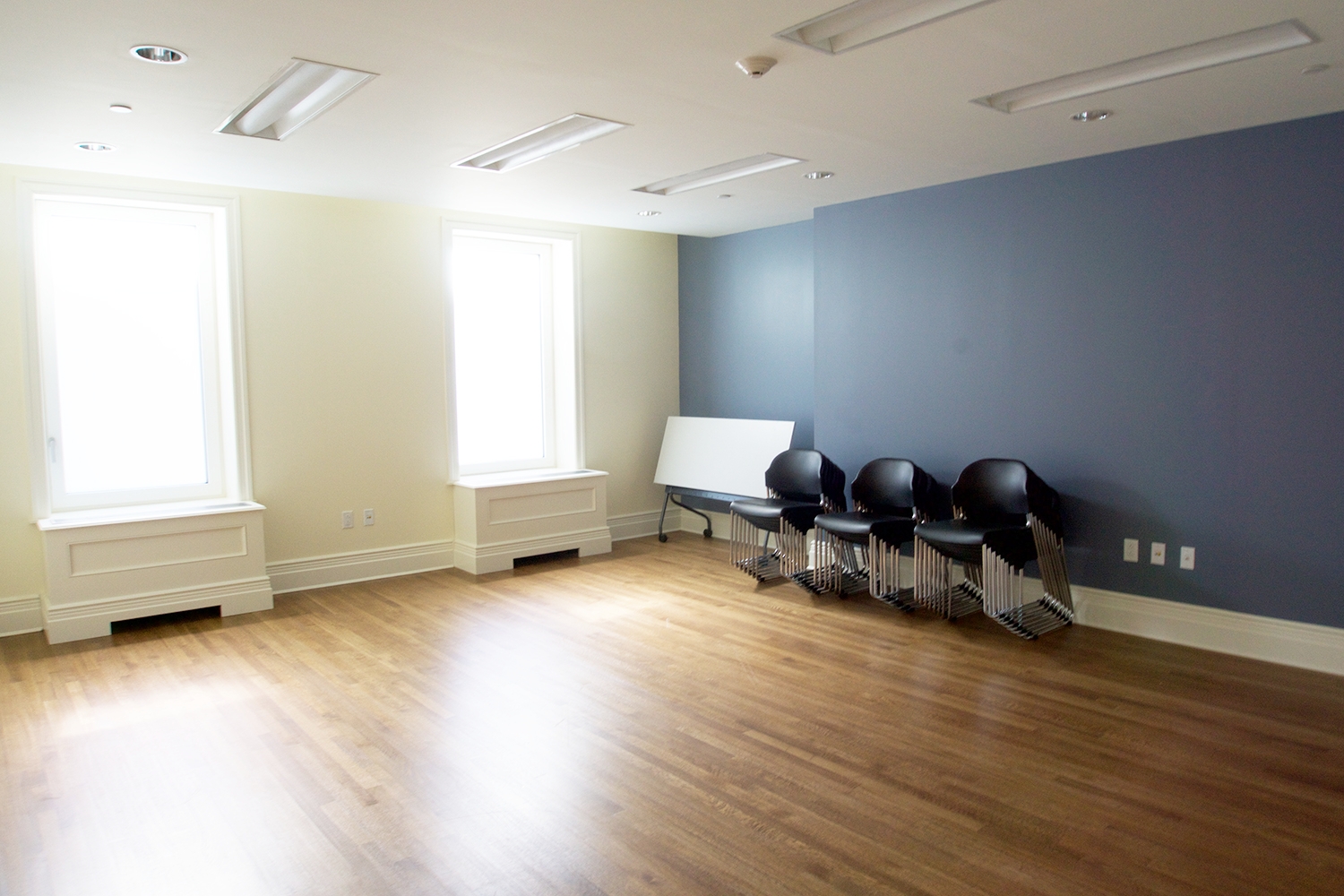 MEETING ROOMS
