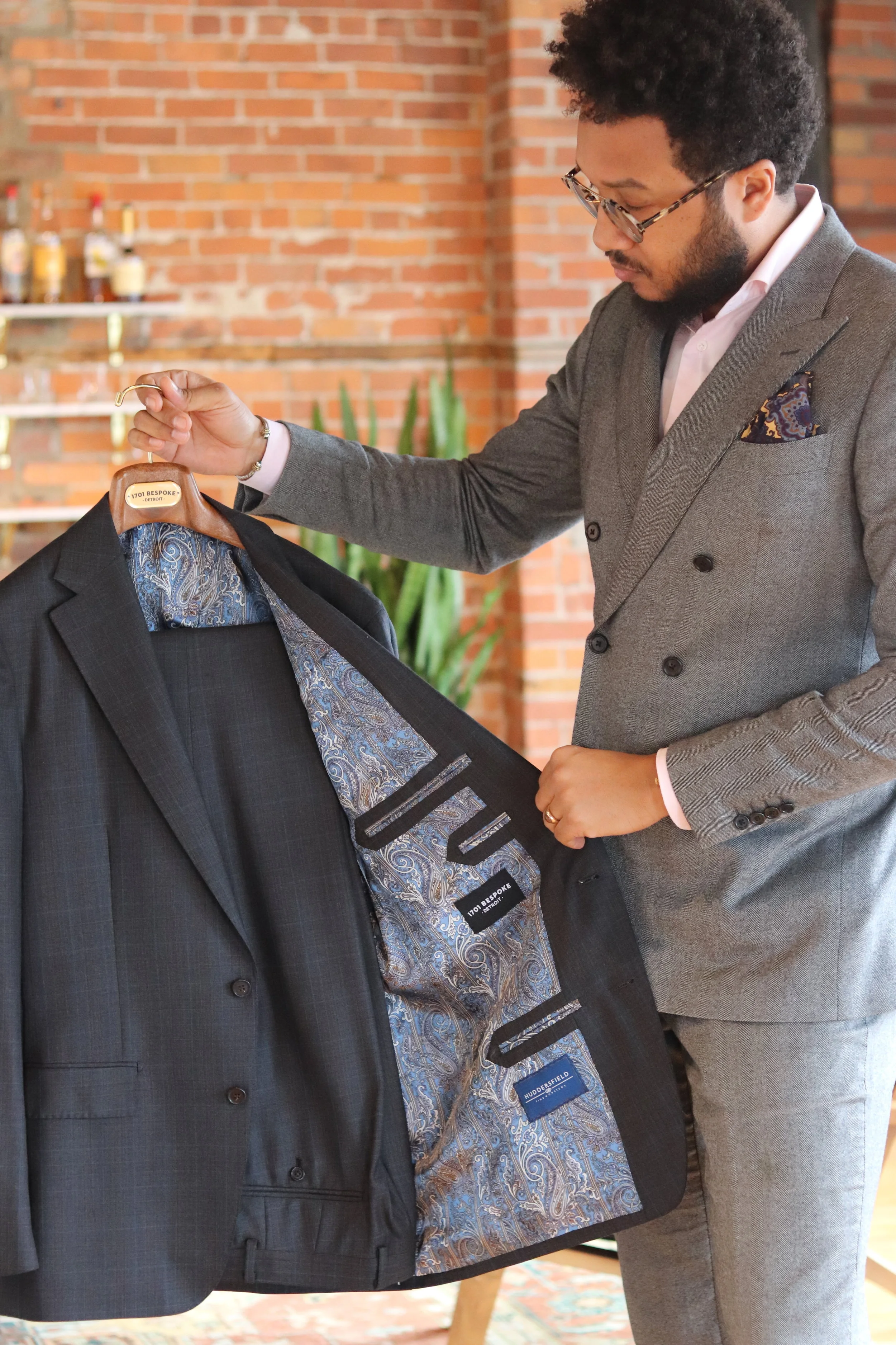 Suit Maintenance: Keep Your Bespoke Suit Looking Great for a Decade