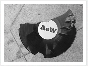 These recordings, complied as “Leak Year”, are a mix of live tracks recorded at Mexicali Rose Gallery in Mexicali, Mexico by Aaron Farley and studio experiments recorded at Gaucho’s in Downtown Los Angeles. - See more at: http://devinsarno.com/absen…