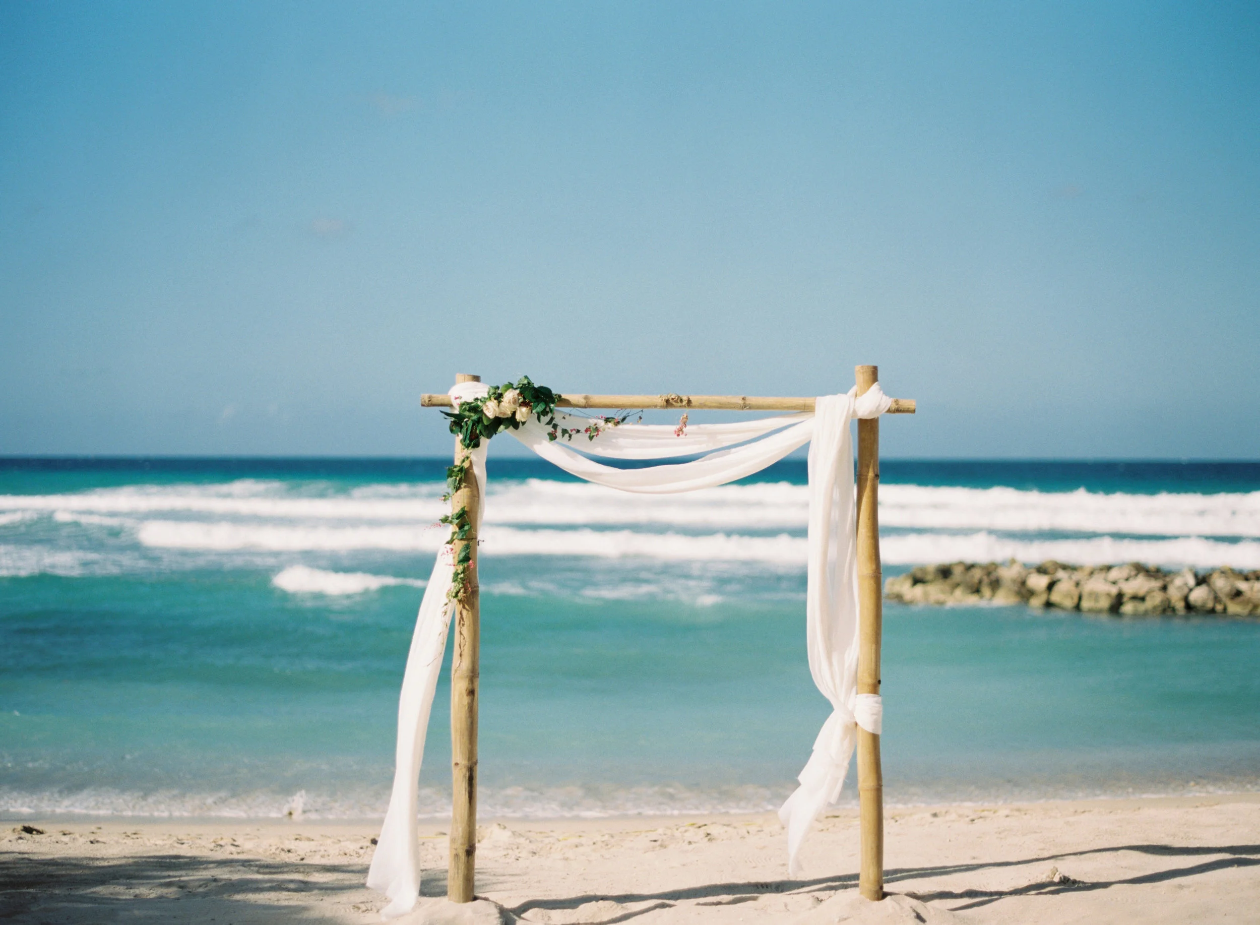 Jamaica destination wedding by Dallas destination wedding photographer Tracy Enoch
