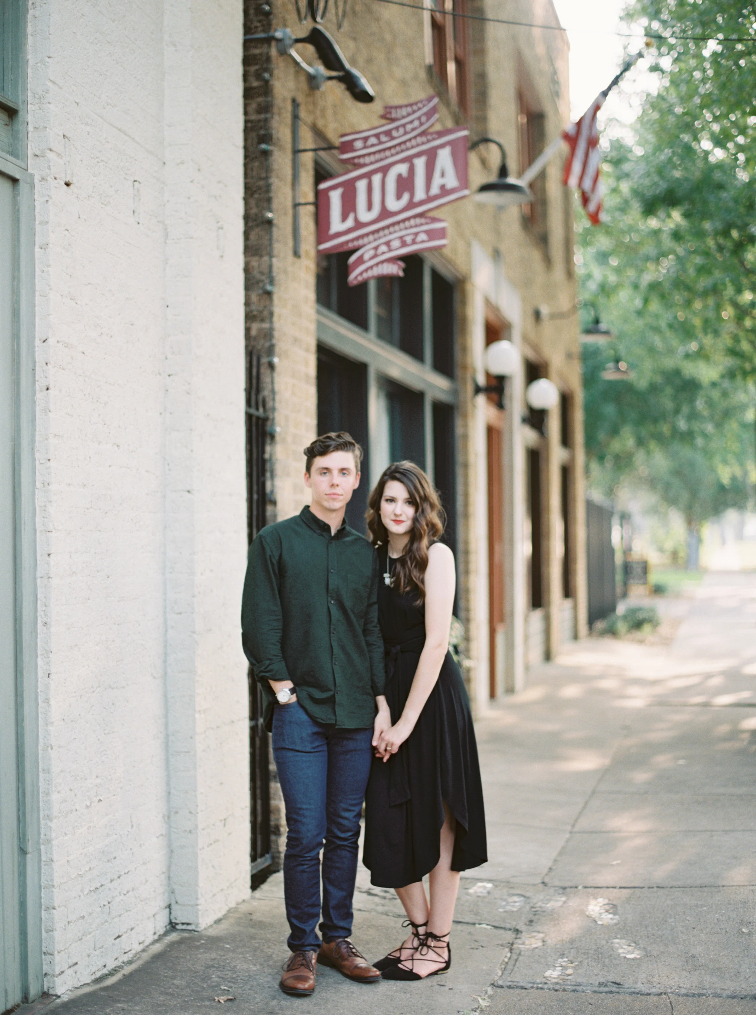 Coffee shop engagement photos by Dallas destination wedding photographer Tracy Enoch
