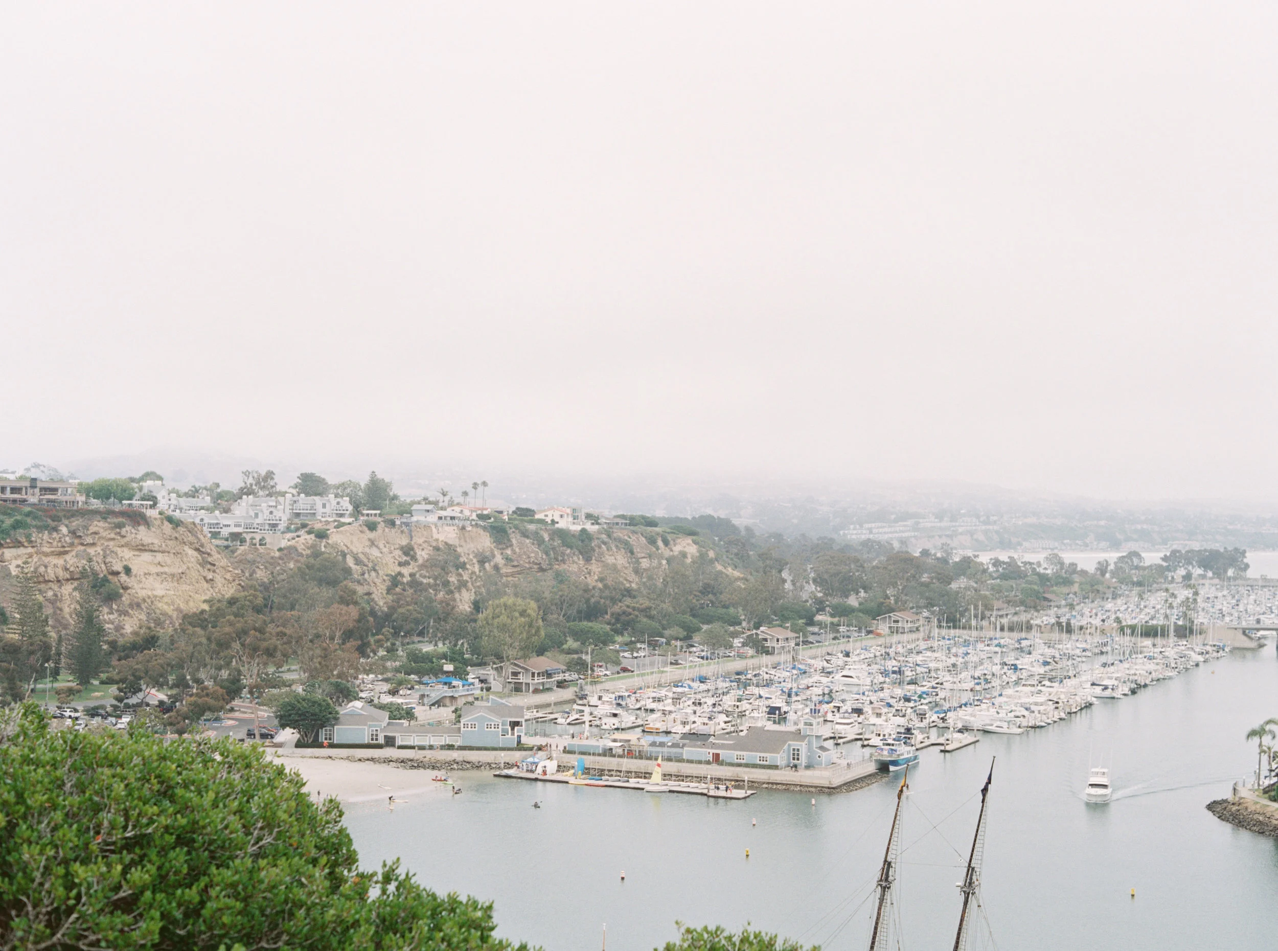 Ritz Carlton Laguna Niguel, California wedding by Dallas destination wedding photographer Tracy Enoch