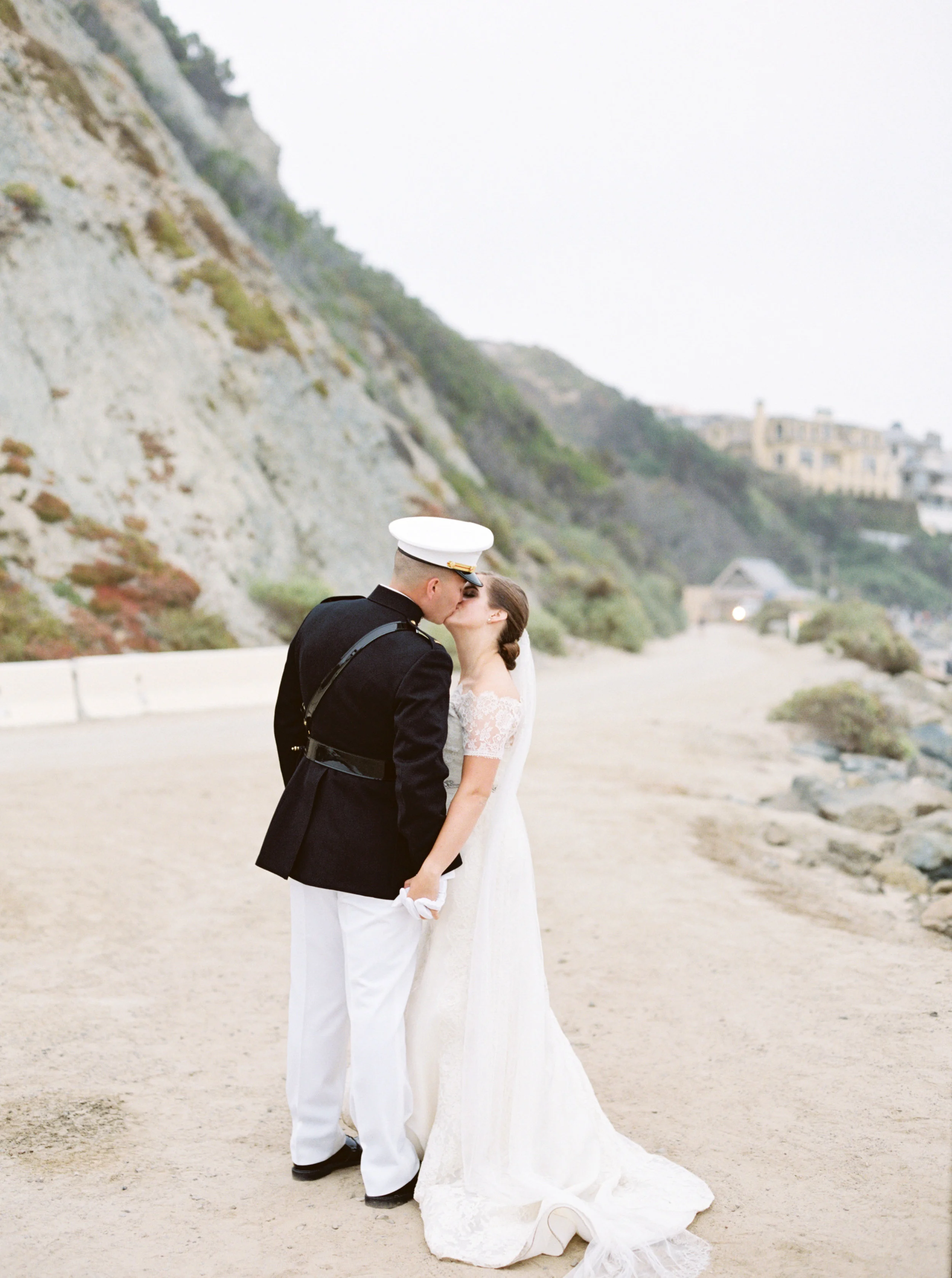 Ritz Carlton Laguna Niguel, California wedding by Dallas destination wedding photographer Tracy Enoch