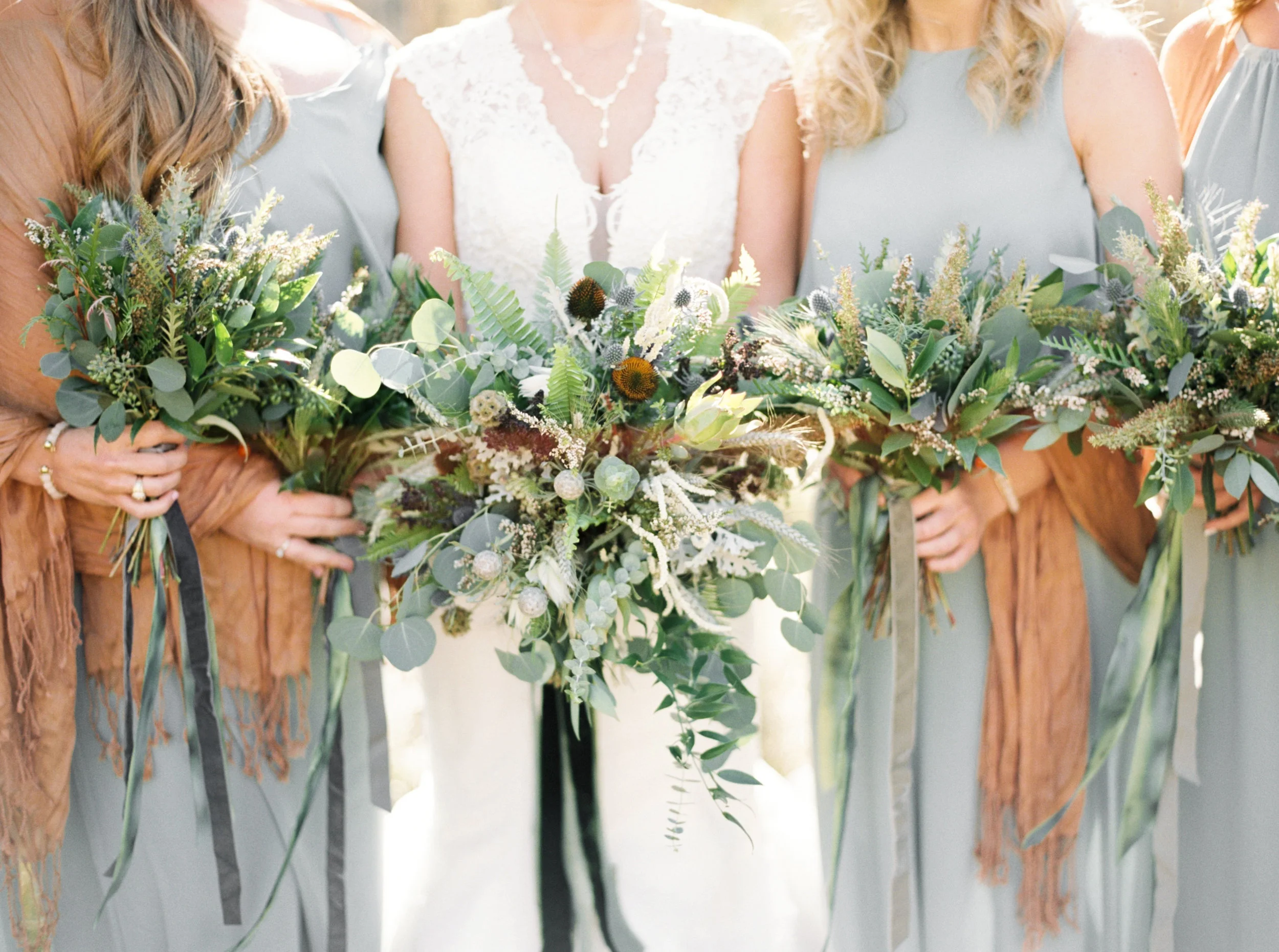 Adventurous Colorado mountain destination wedding, hosted at the Beaumount Hotel in Ouray, by Dallas destination wedding photographer Tracy Enoch