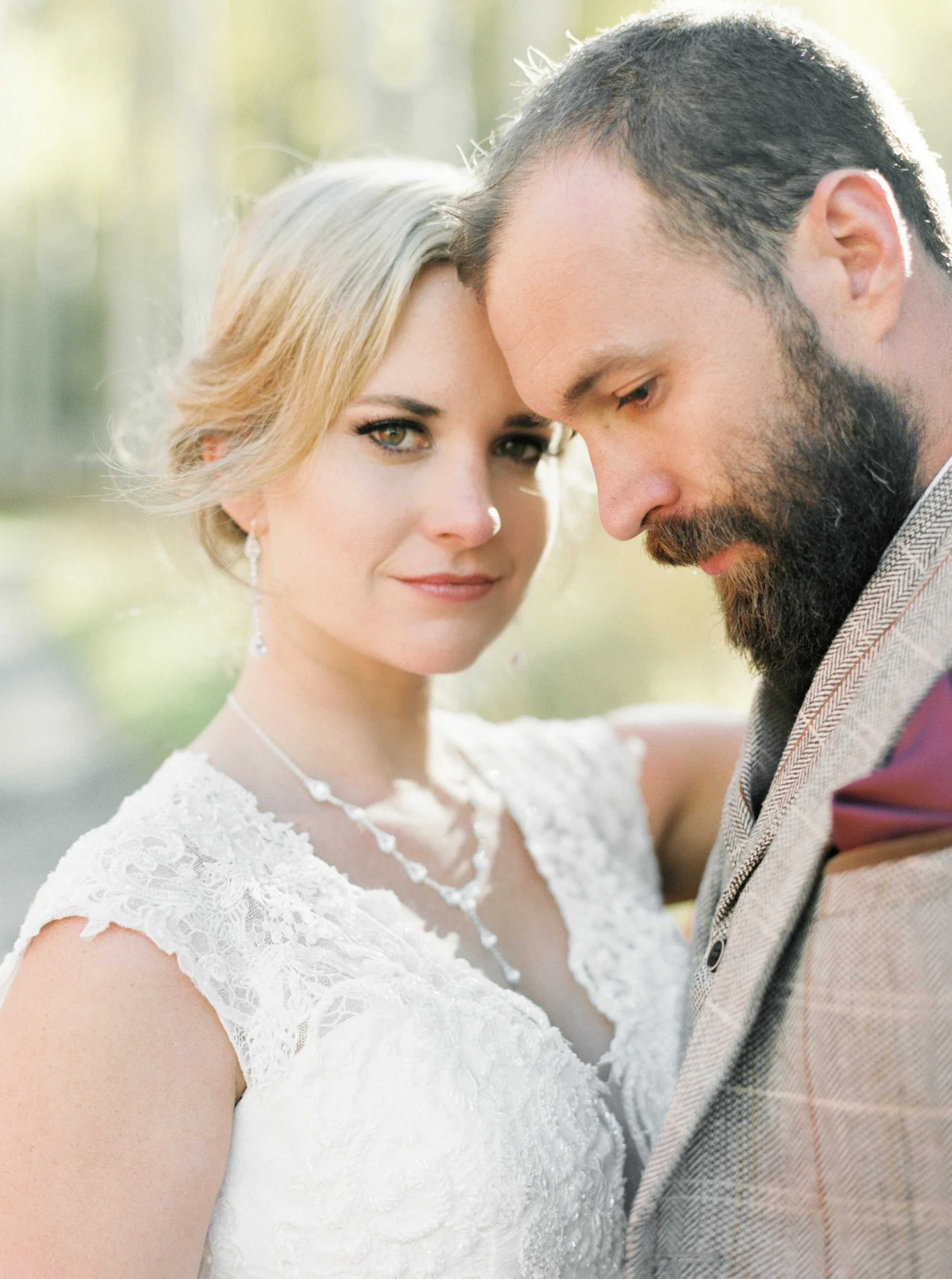 Adventurous Colorado mountain destination wedding, hosted at the Beaumount Hotel in Ouray, by Dallas destination wedding photographer Tracy Enoch