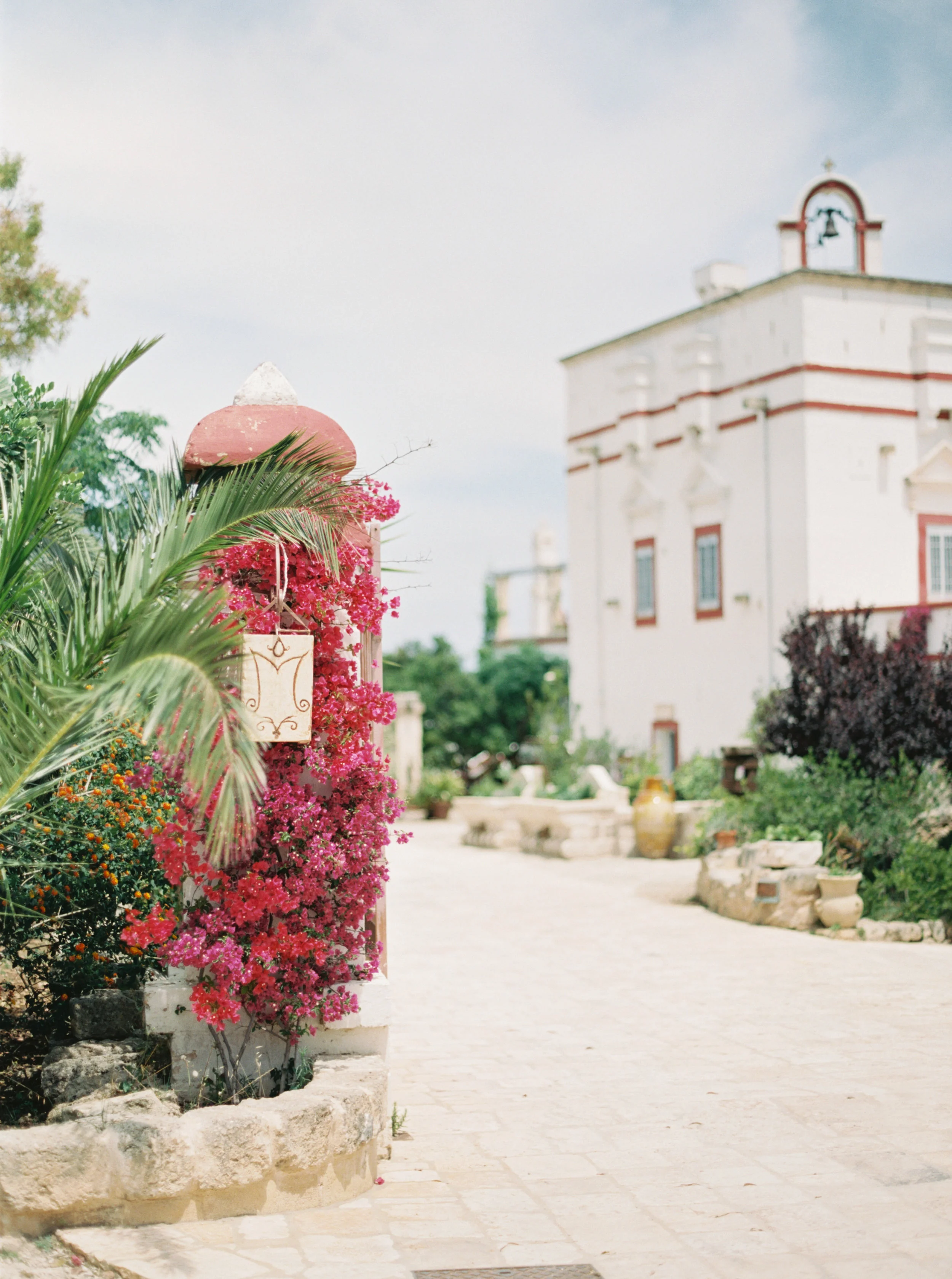Southern Italy destination wedding at Masseria Montenapoleone, by Dallas destination wedding photographer Tracy Enoch