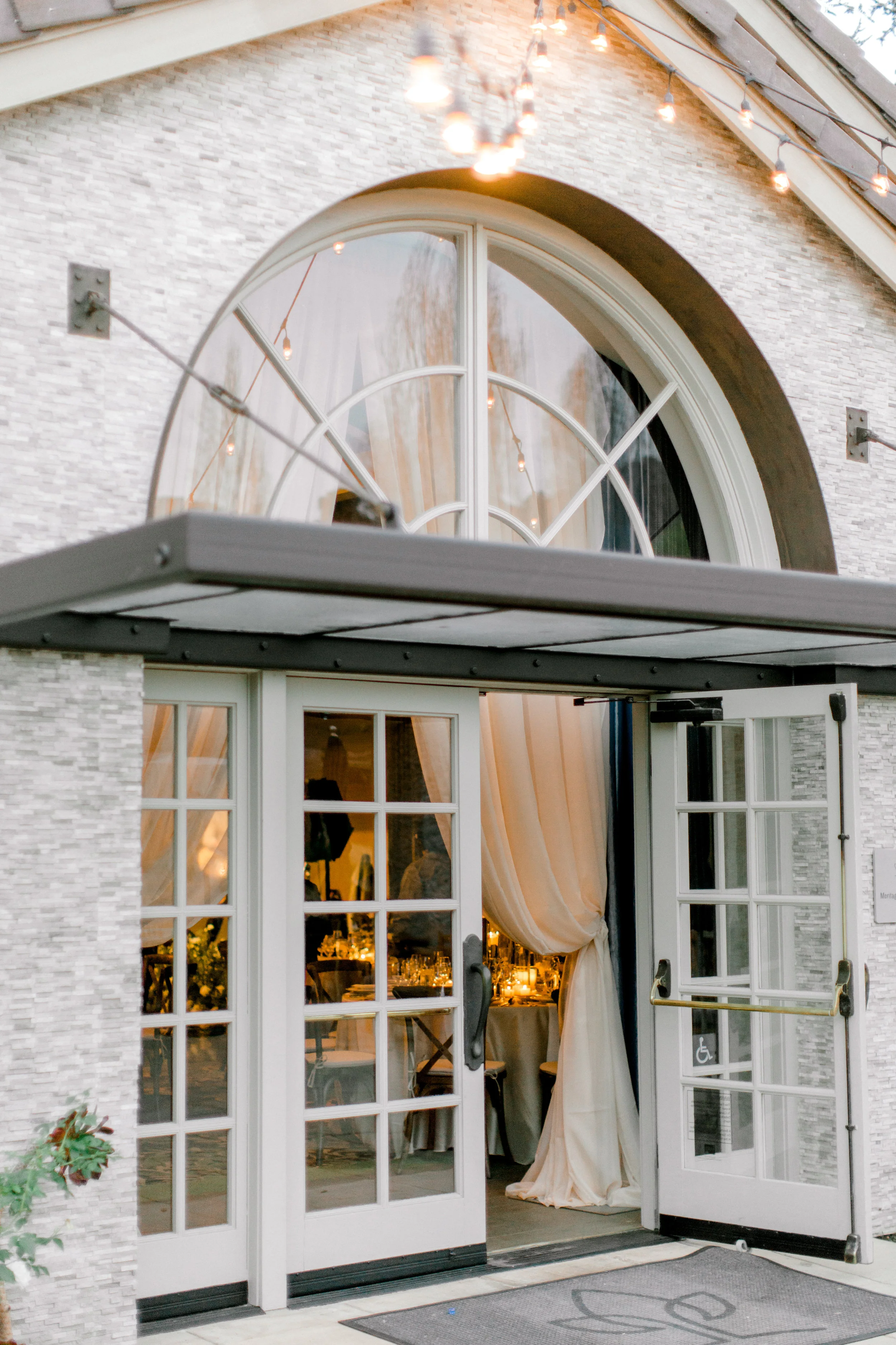 Picturesque Carmel-by-the-Sea California destination wedding photographed by Tracy Enoch