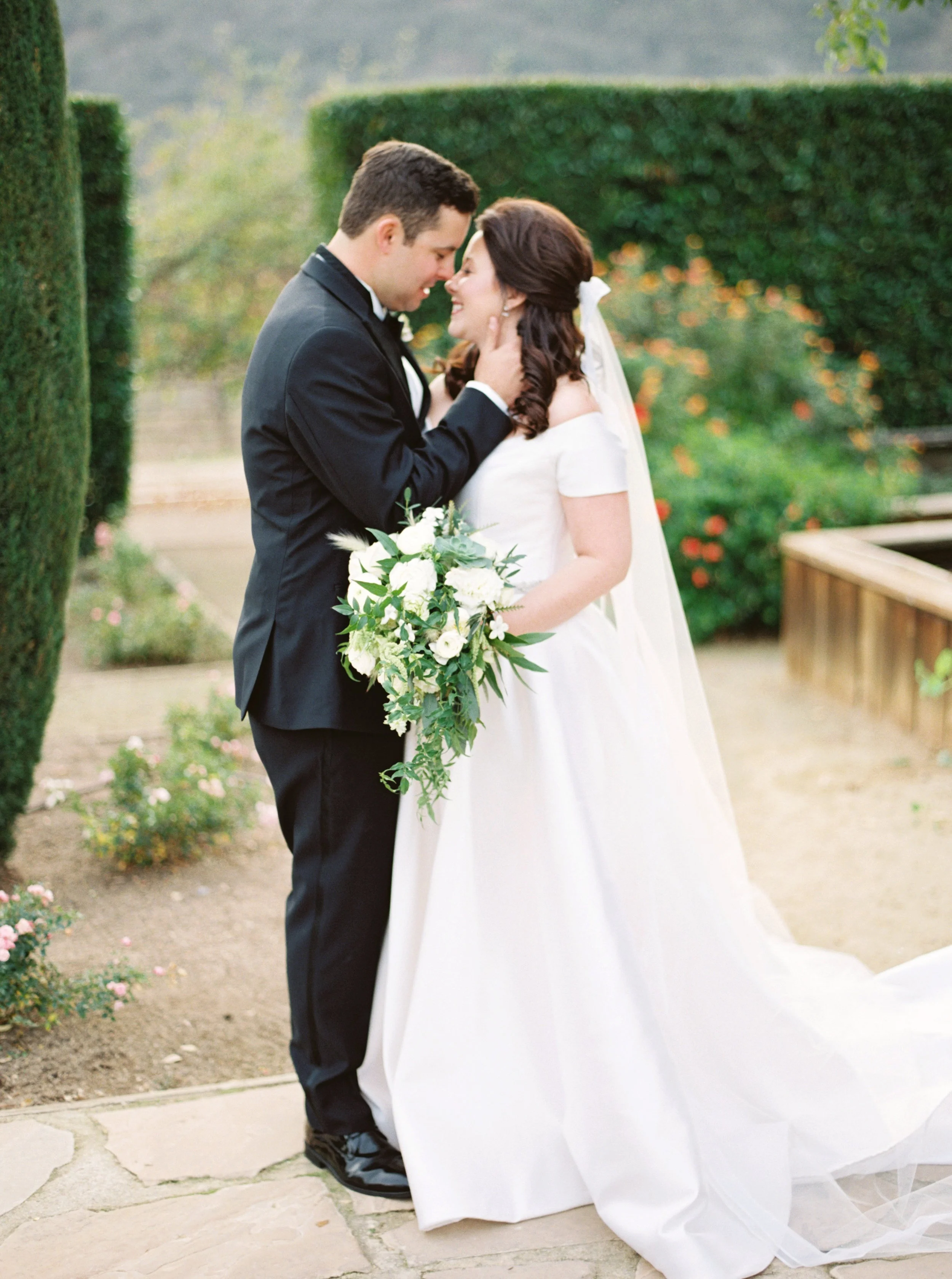 Picturesque Carmel-by-the-Sea California destination wedding photographed by Tracy Enoch