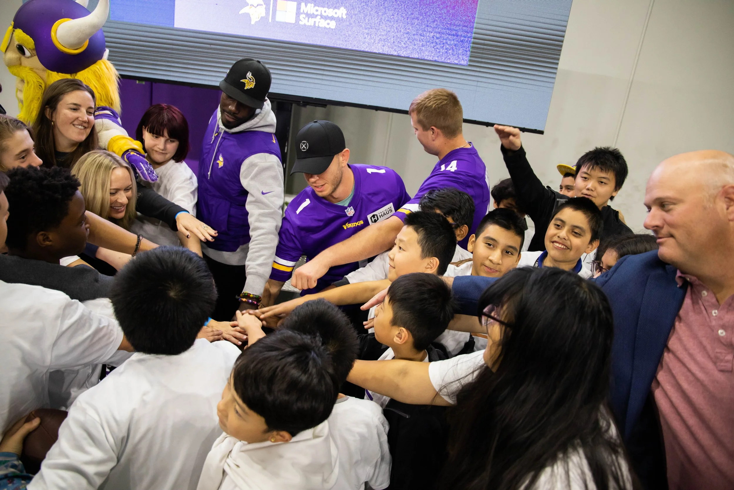 Vikings and Microsoft team up to host once-in-a-lifetime field trip for ACES students