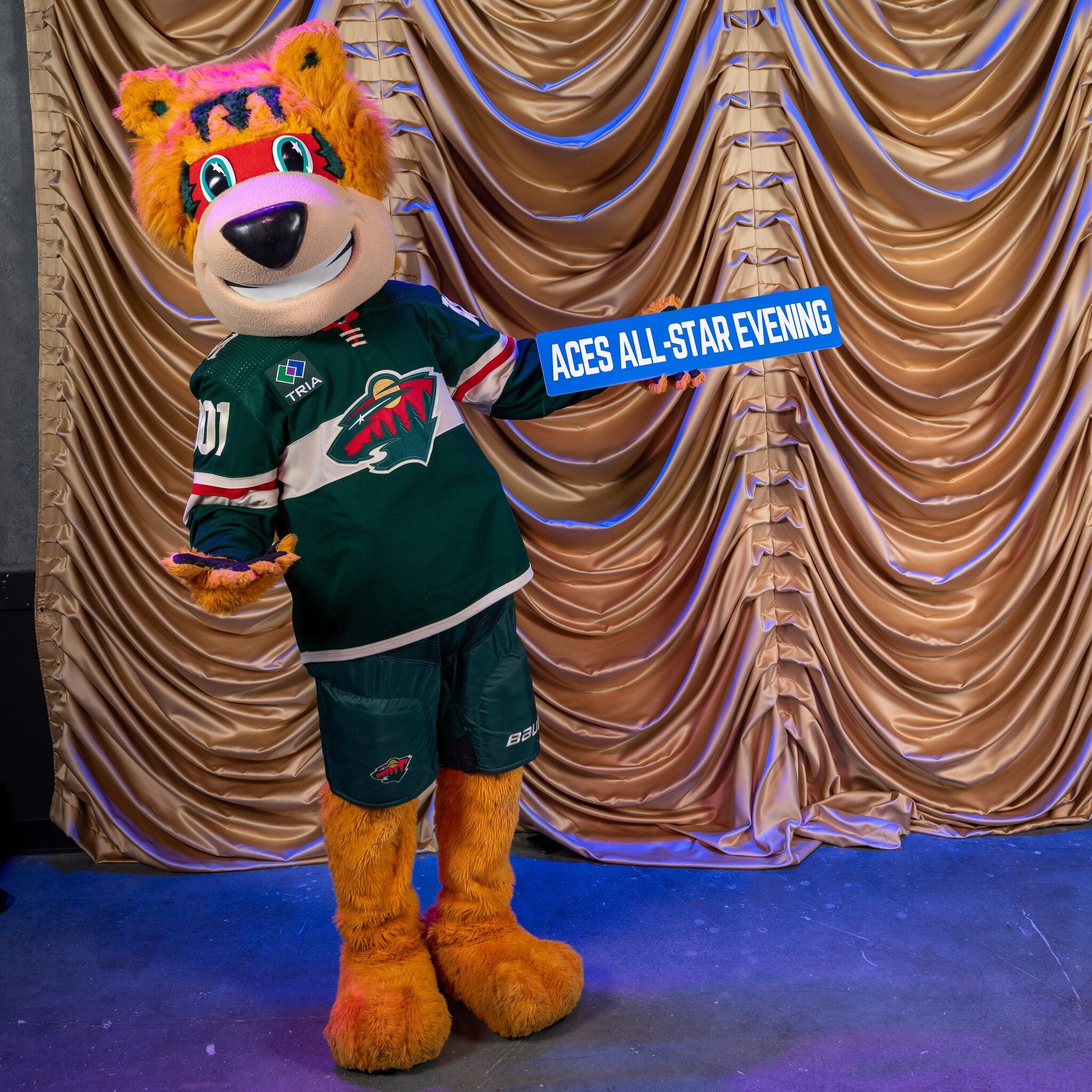 The @minnesotawild leave it all on the ice for Minnesota&rsquo;s hockey fans and students alike. We&rsquo;re cheering loud for our friends and partners as they drop the puck at their season opener! Let&rsquo;s go, Wild! 

In case you missed it: you c