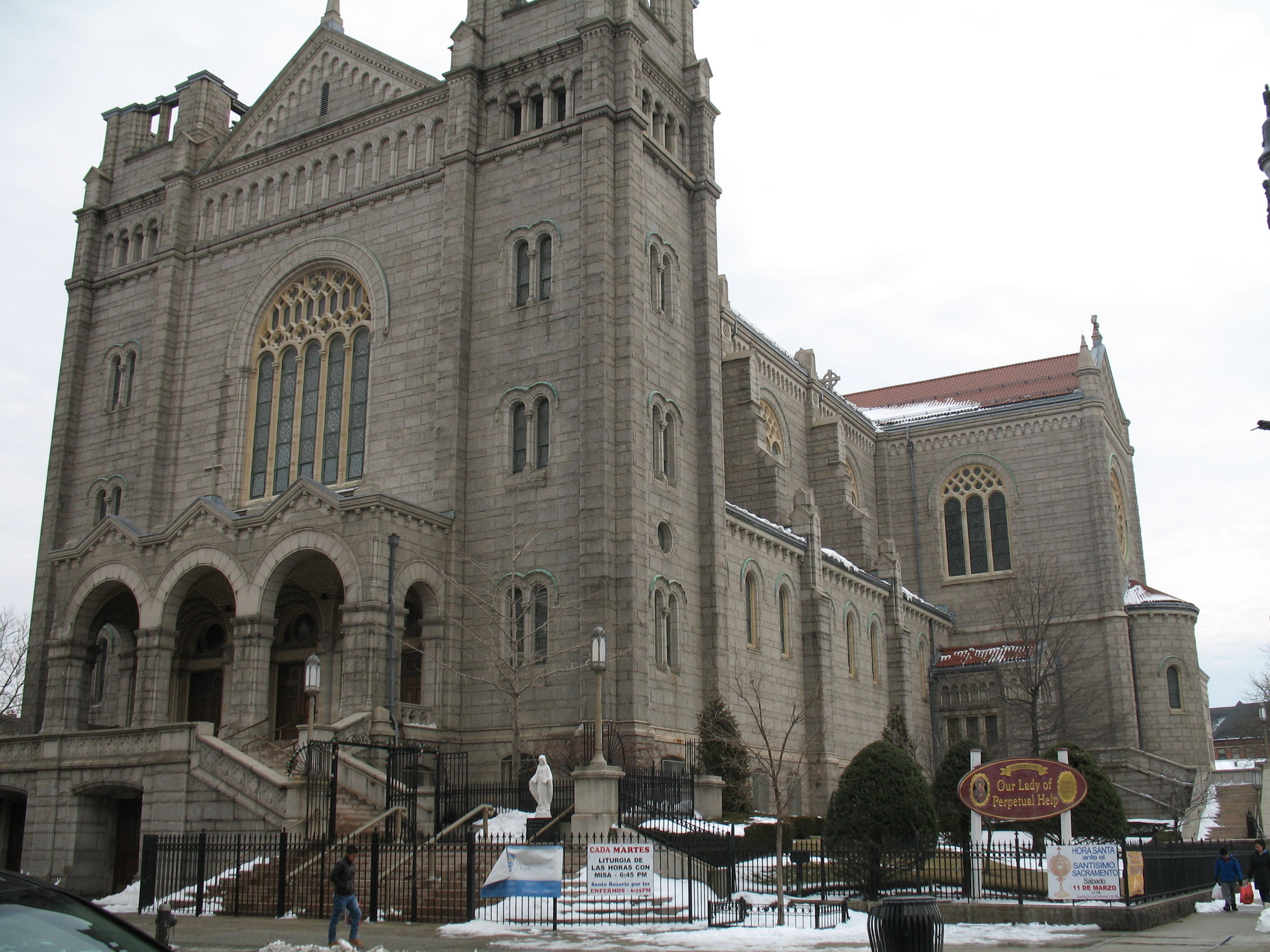 Our Lady of Perpetual Help, 5th Ave between 59th-60th Streets. Photo: Marc Kirkeby, 2017.