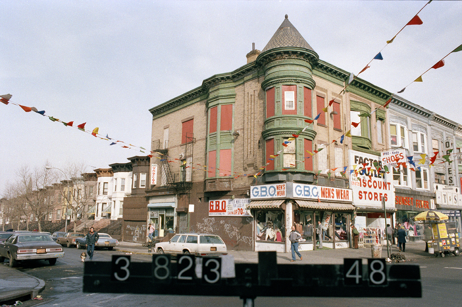 5424 5th Ave at corner of 55th St. 1983-1988. NYC Municipal Archives. 