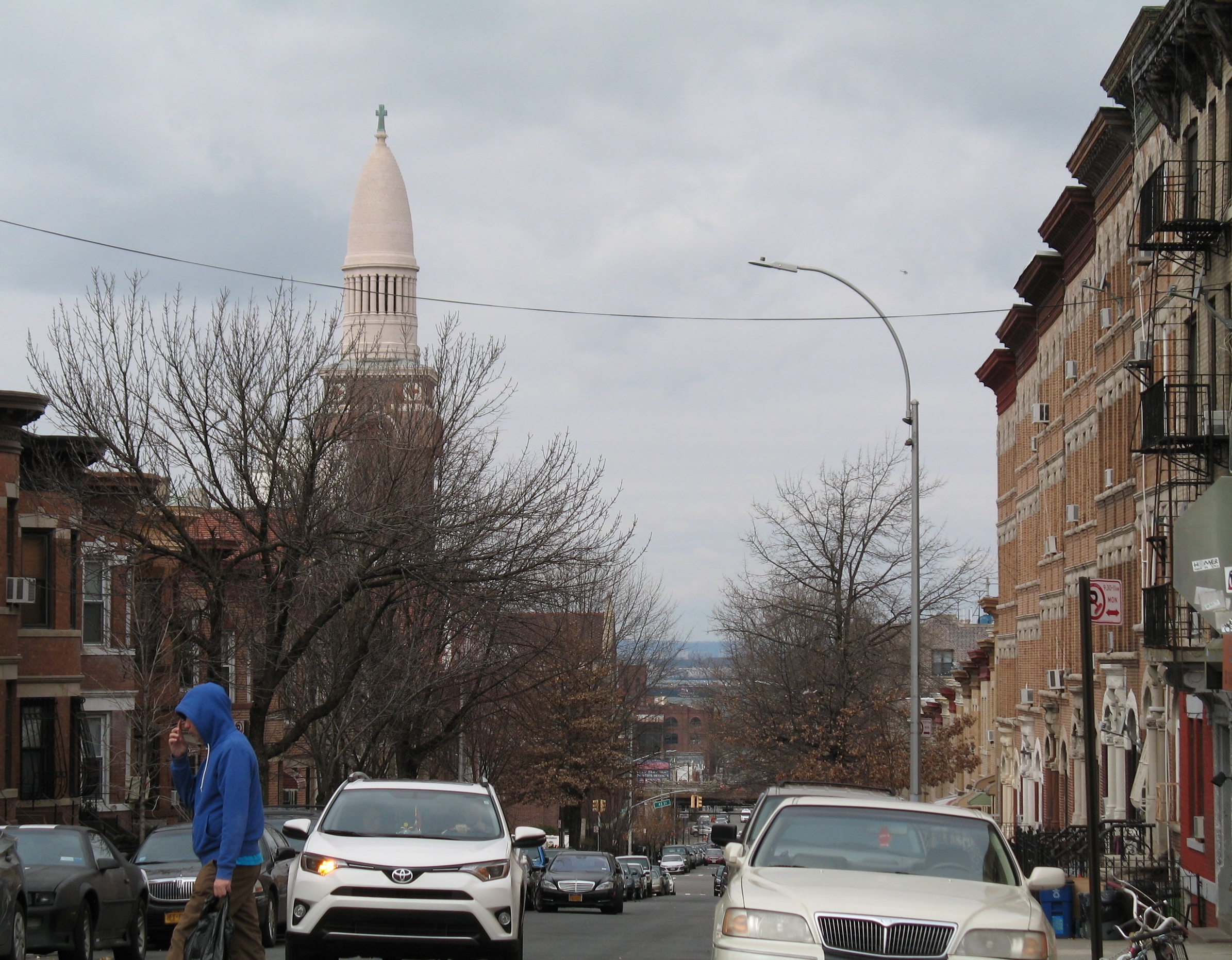 Steeple of St. Michael's Church as seen from 5th Avenue. Photo: Marc Kirkeby, 2017.