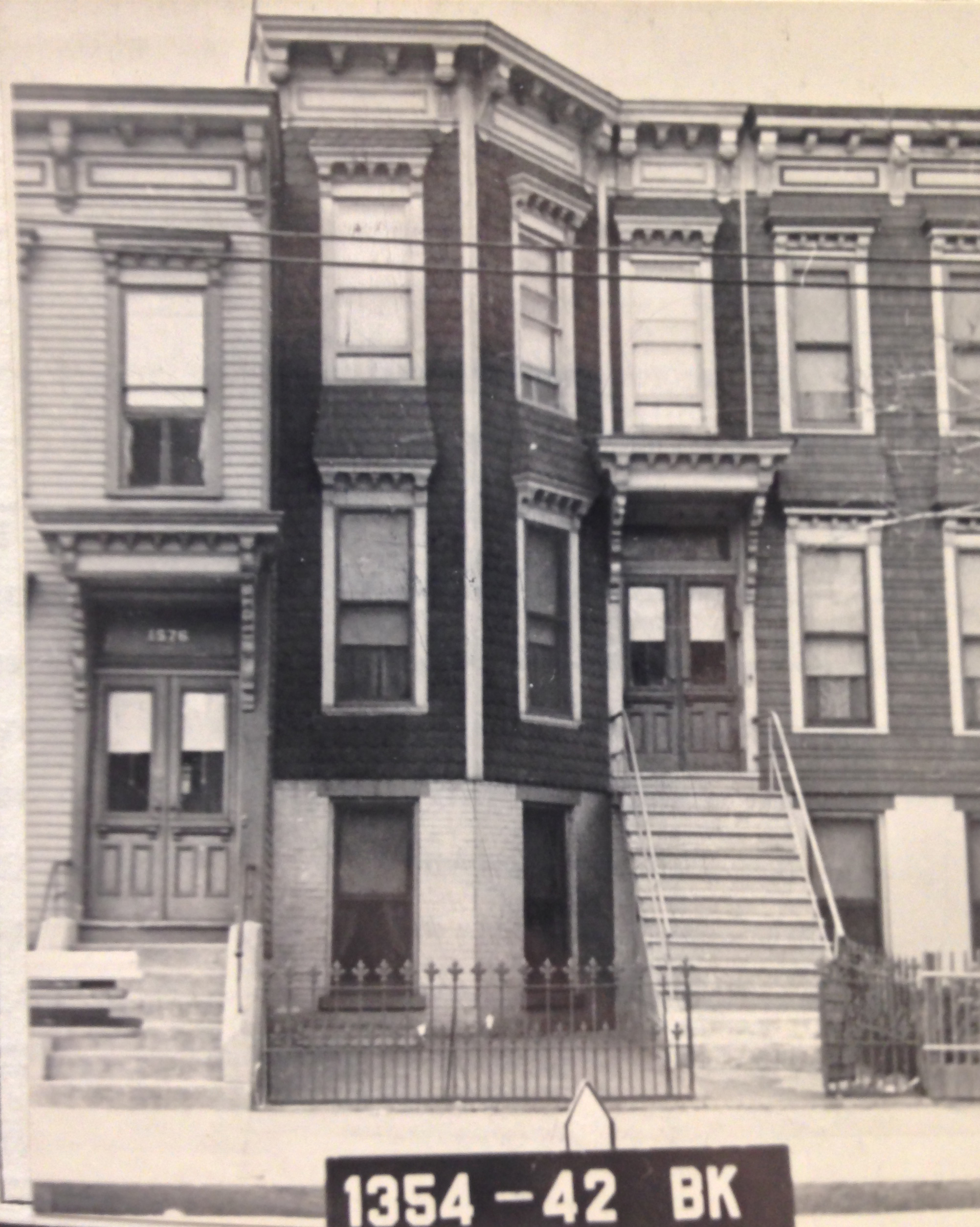 1574 Bergen Street, early 1940s. Department of Finance collection, NYC Municipal Archives.