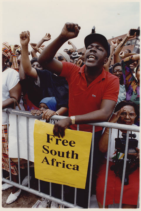 Crowds along tickertape parade route for Nelson Mandela, June 20, 1990. Mayor David N. Dinkins Photograph Collection, NYC Municipal Archives.